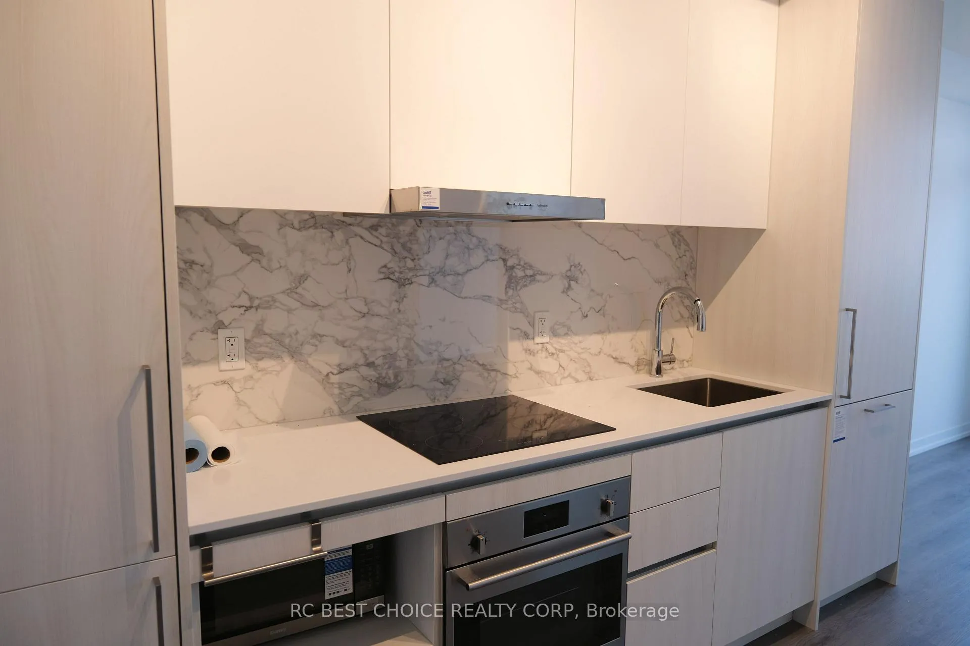 Photo 9 of Unit 5011, 225 Commerce Street, Vaughan, Vaughan Corporate Centre — HOMEH