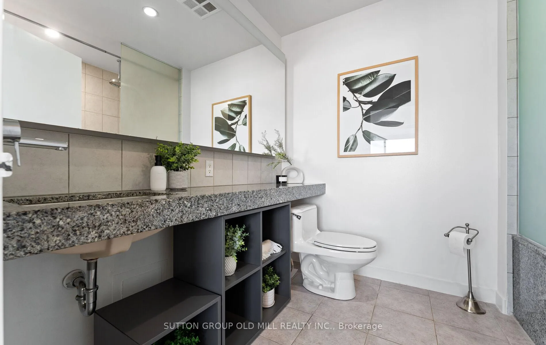 Photo 23 of Unit Lph 29, 1 Shaw Street, Toronto, Niagara — HOMEH