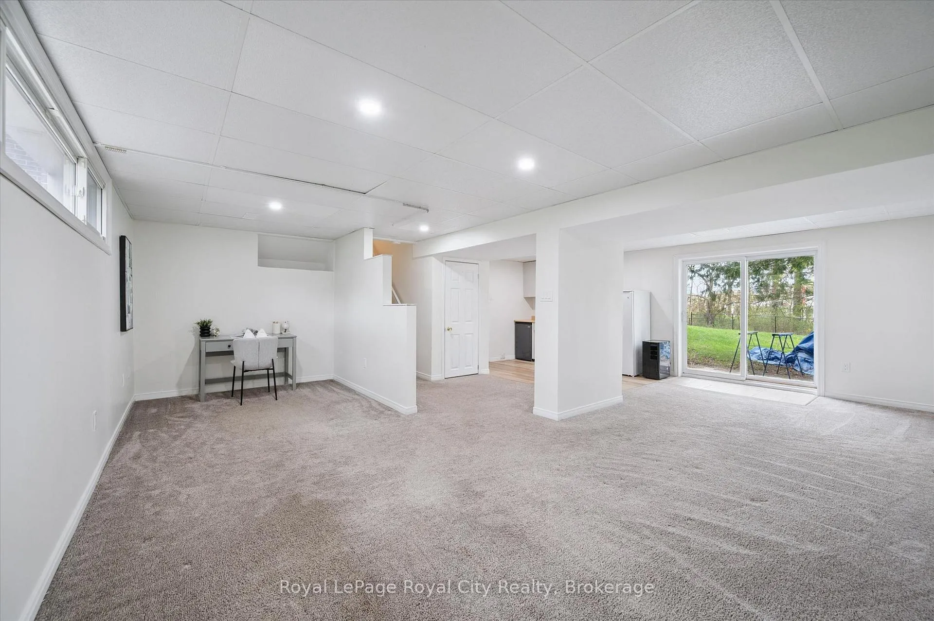 Photo 27 of 22 Crestwood Drive, Cambridge, St. Andrews Estates — HOMEH