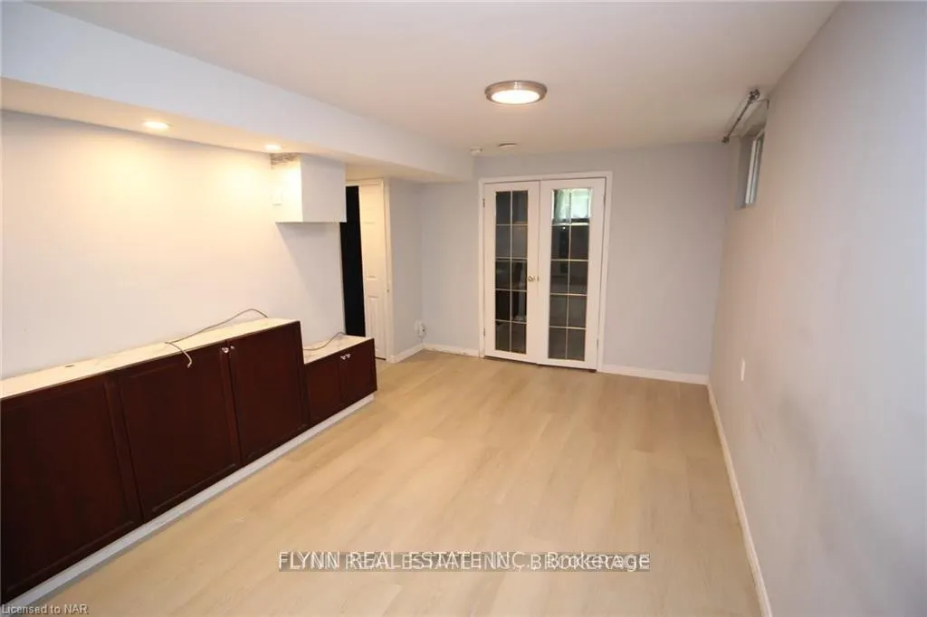 Photo 9 of Unit 2, 99 Golden Boulevard, Welland, Lincoln/Crowland — HOMEH