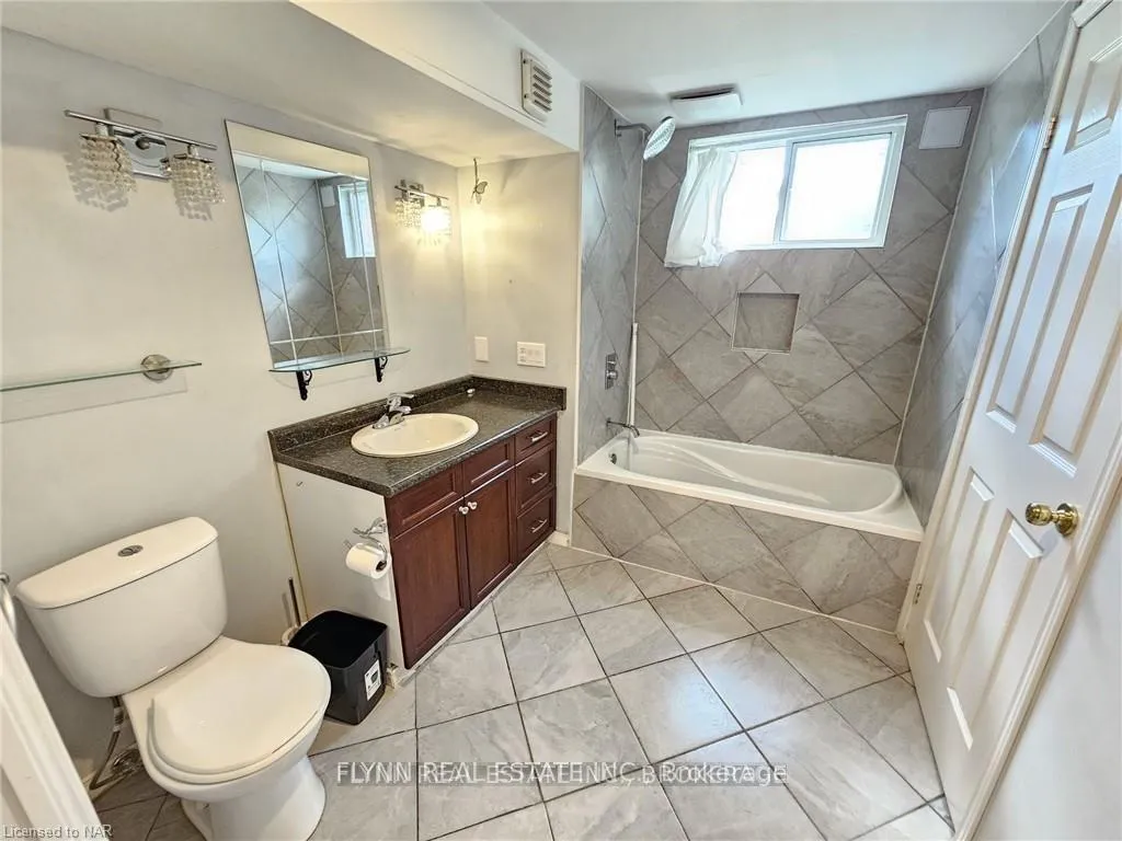 Photo 10 of Unit 2, 99 Golden Boulevard, Welland, Lincoln/Crowland — HOMEH