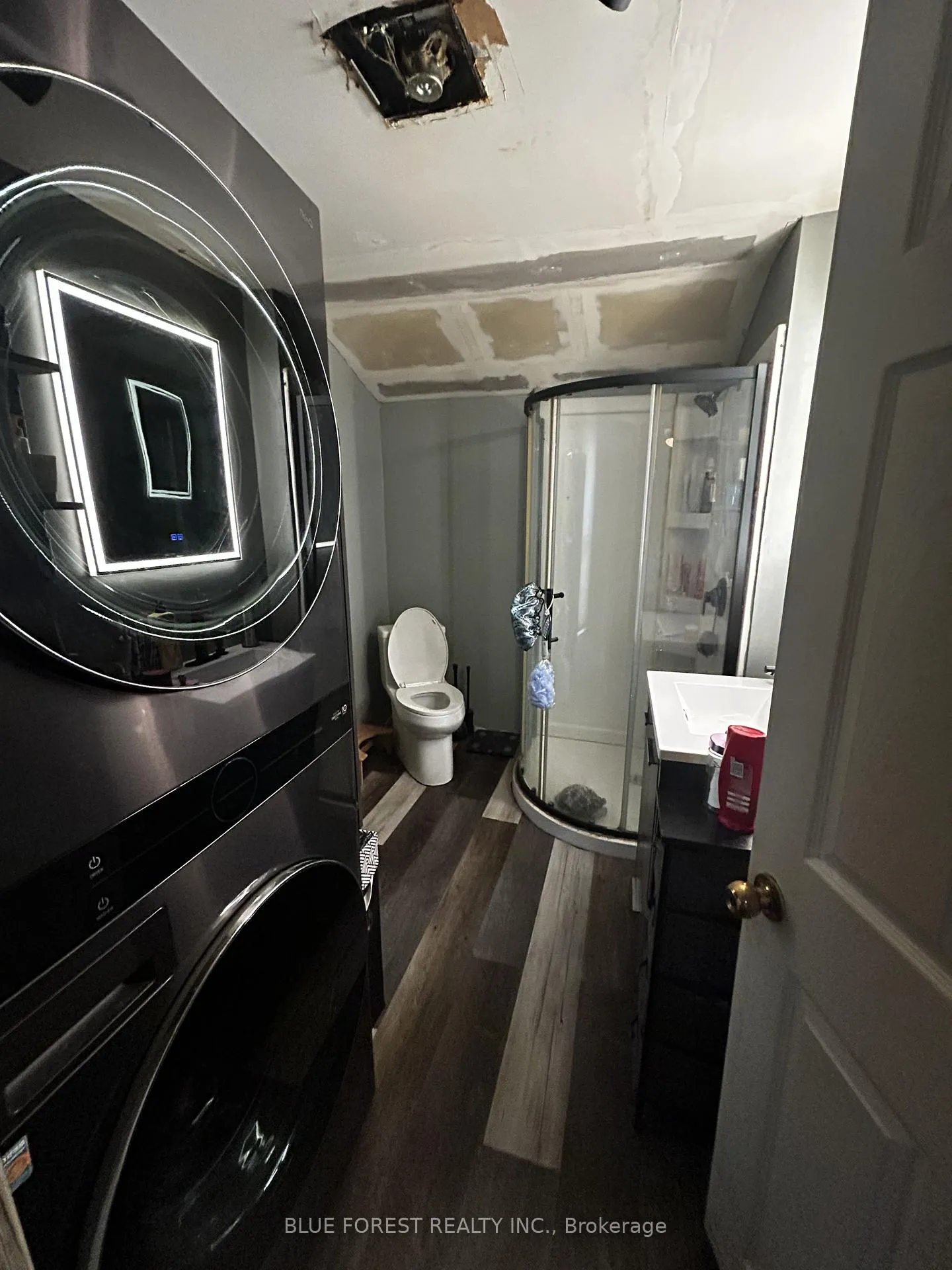 Photo 9 of 15 Alexandria Avenue, St. Thomas — HOMEH
