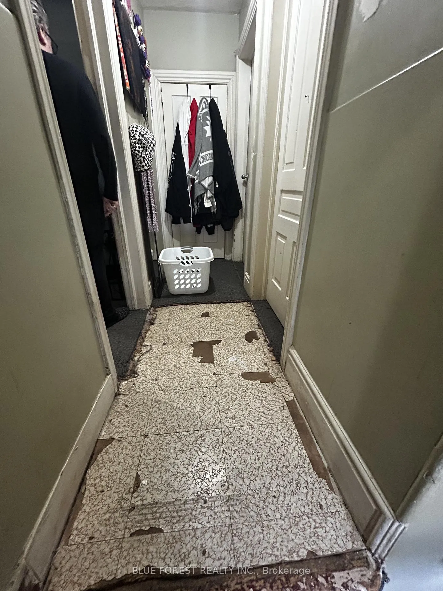 Photo 17 of 15 Alexandria Avenue, St. Thomas — HOMEH