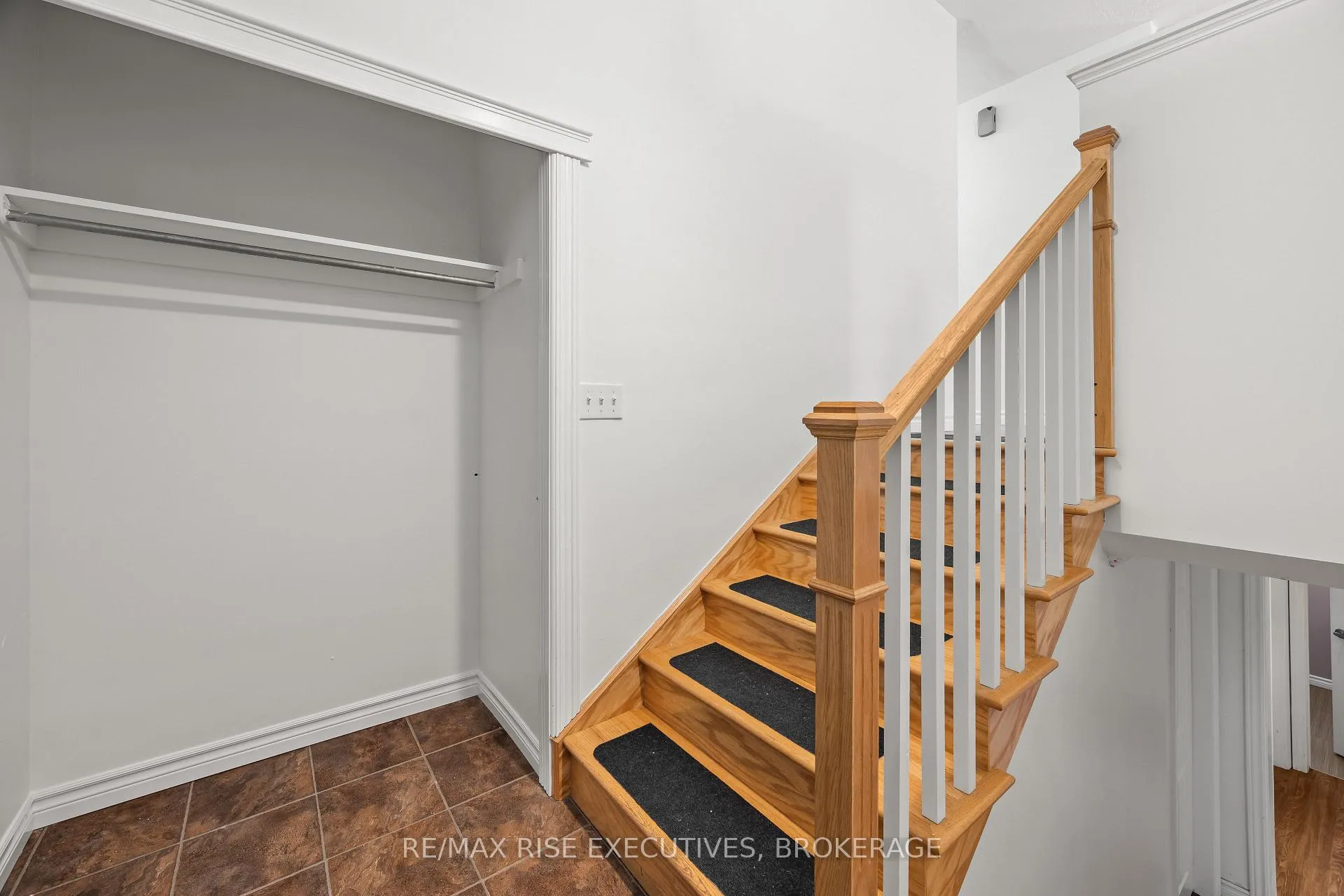 Photo 18 of 865 Danbury Road, Kingston, South of Taylor-Kidd Blvd — HOMEH
