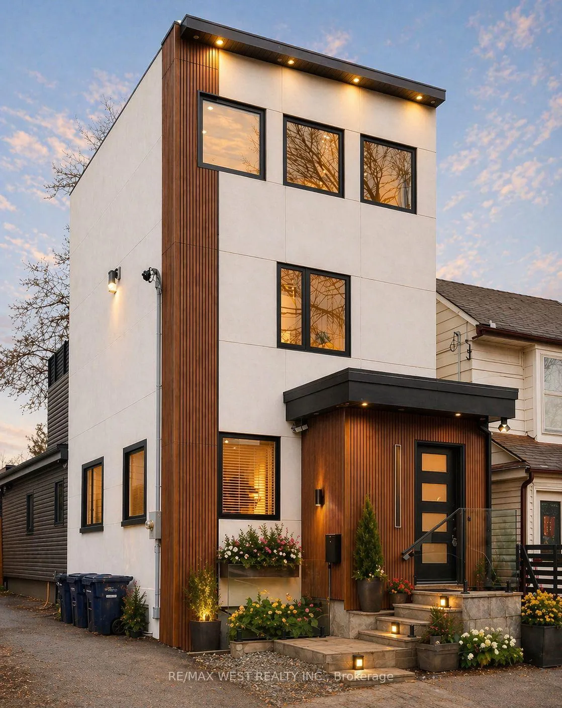 Front of 201 Rhodes Avenue