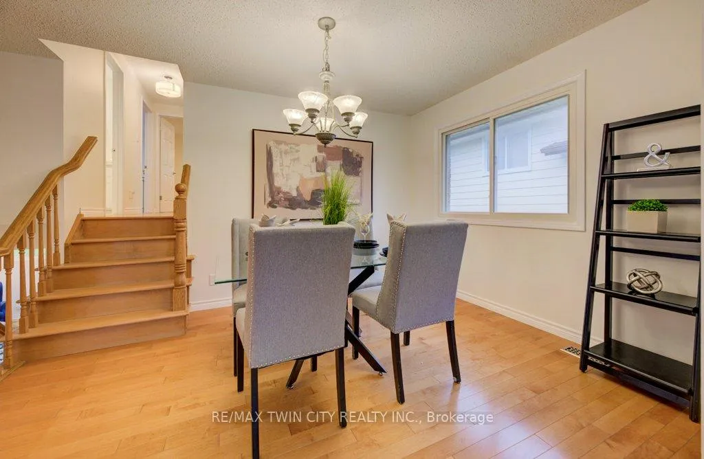 Photo 8 of 467 Redfox Road, Waterloo — HOMEH
