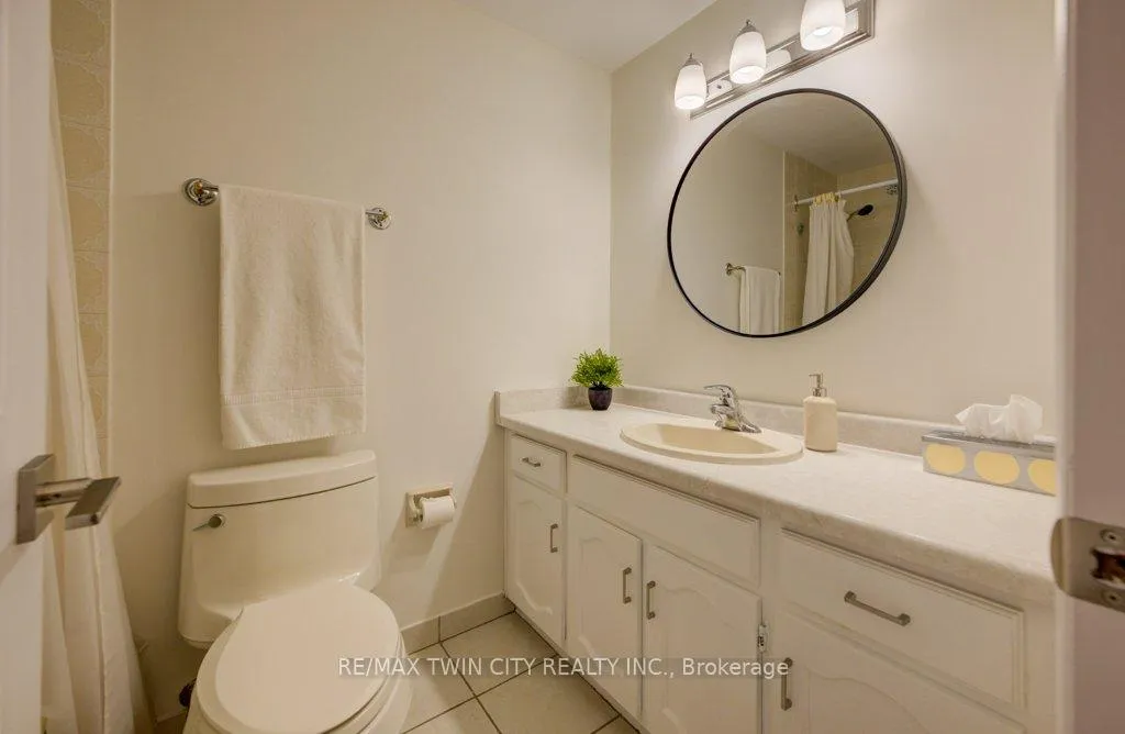 Photo 27 of 467 Redfox Road, Waterloo — HOMEH
