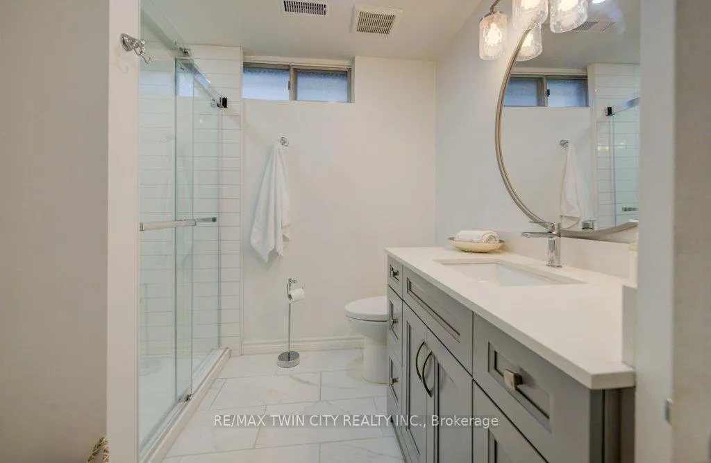 Photo 35 of 467 Redfox Road, Waterloo — HOMEH