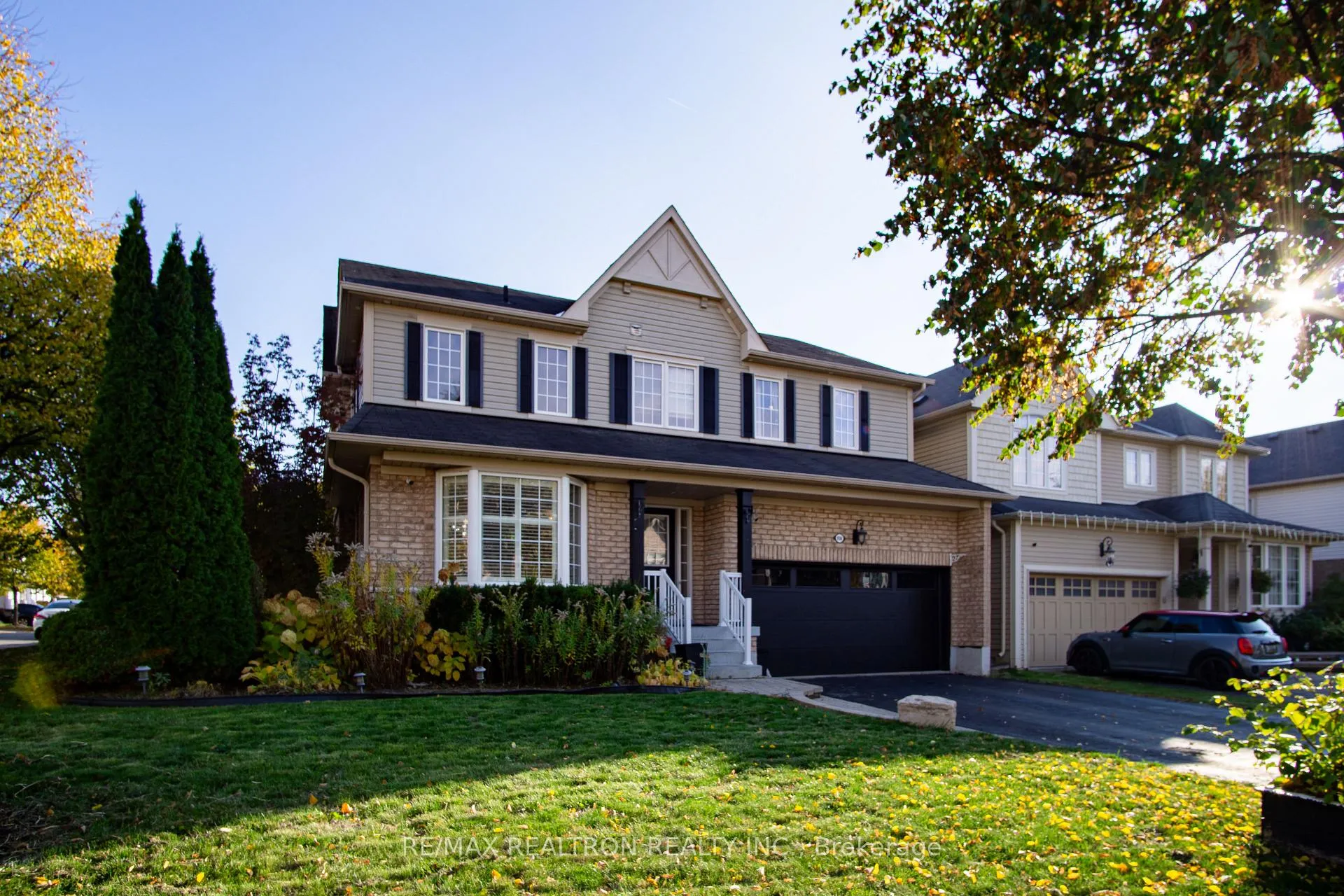 Photo 1 of 936 Langford Street, Oshawa, Eastdale — HOMEH