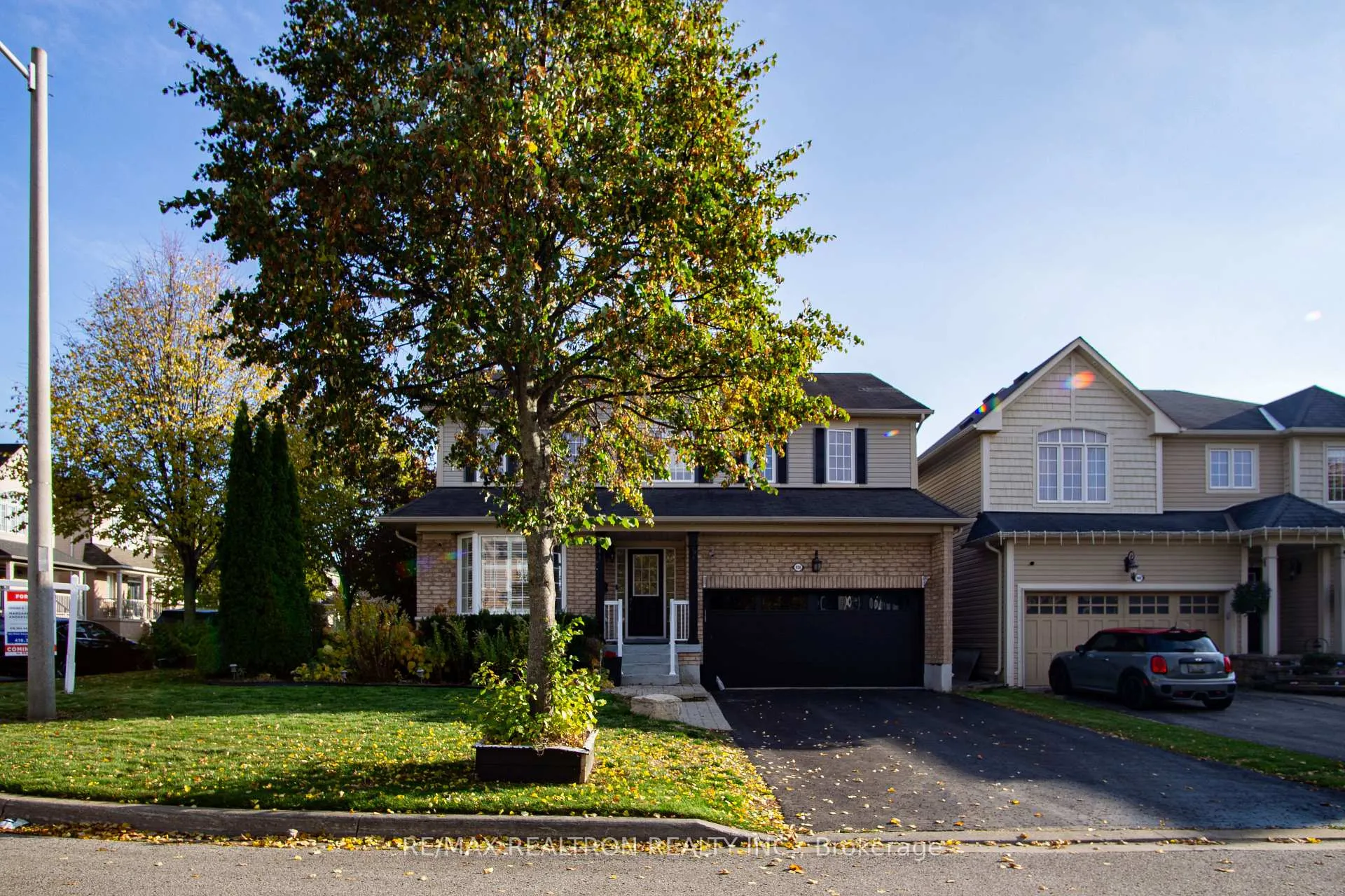 Photo 3 of 936 Langford Street, Oshawa, Eastdale — HOMEH