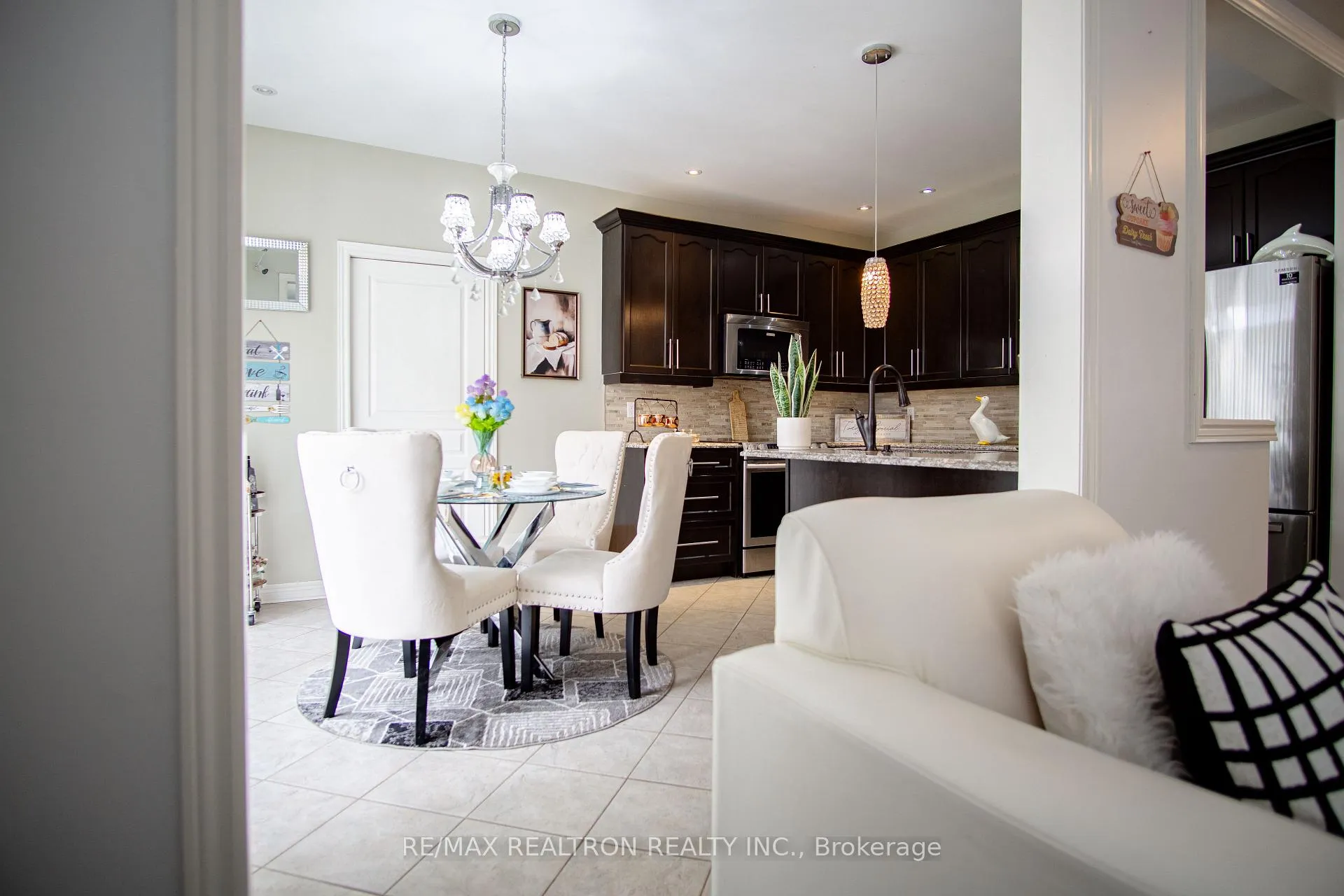 Photo 22 of 936 Langford Street, Oshawa, Eastdale — HOMEH