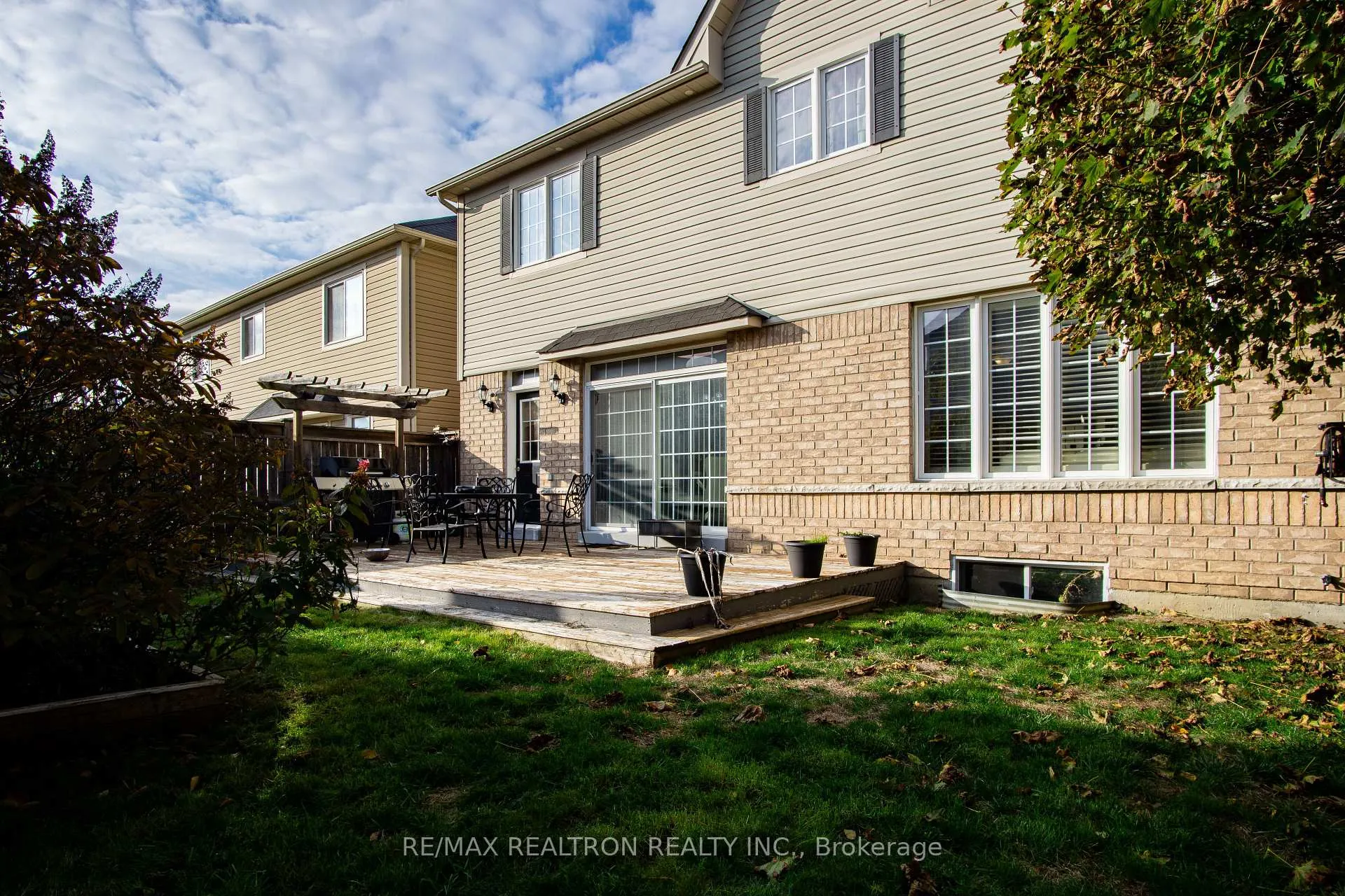 Photo 44 of 936 Langford Street, Oshawa, Eastdale — HOMEH