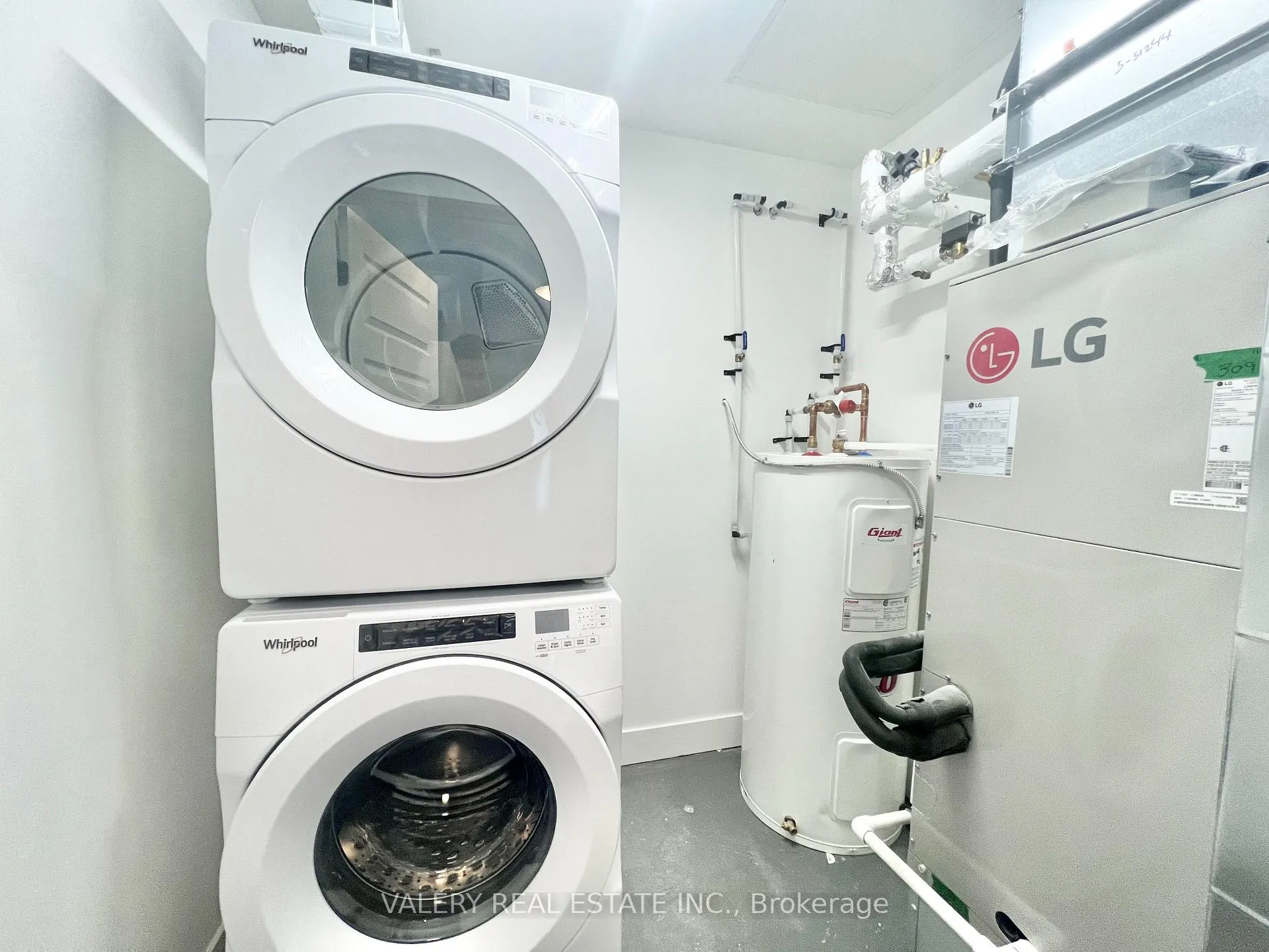 Photo 8 of Unit 309, 1101 Lakner Place, Kitchener, Idlewood — HOMEH