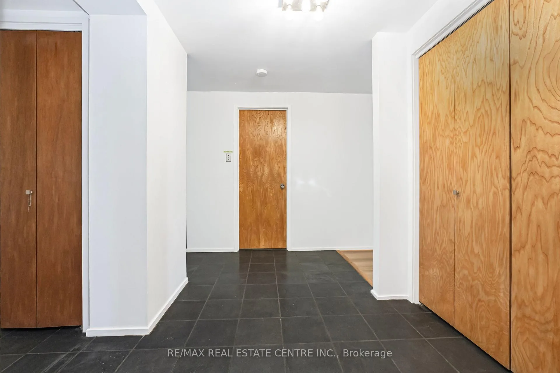 Photo 10 of 4314 Concession 11 Road, Puslinch, Rural Puslinch East — HOMEH