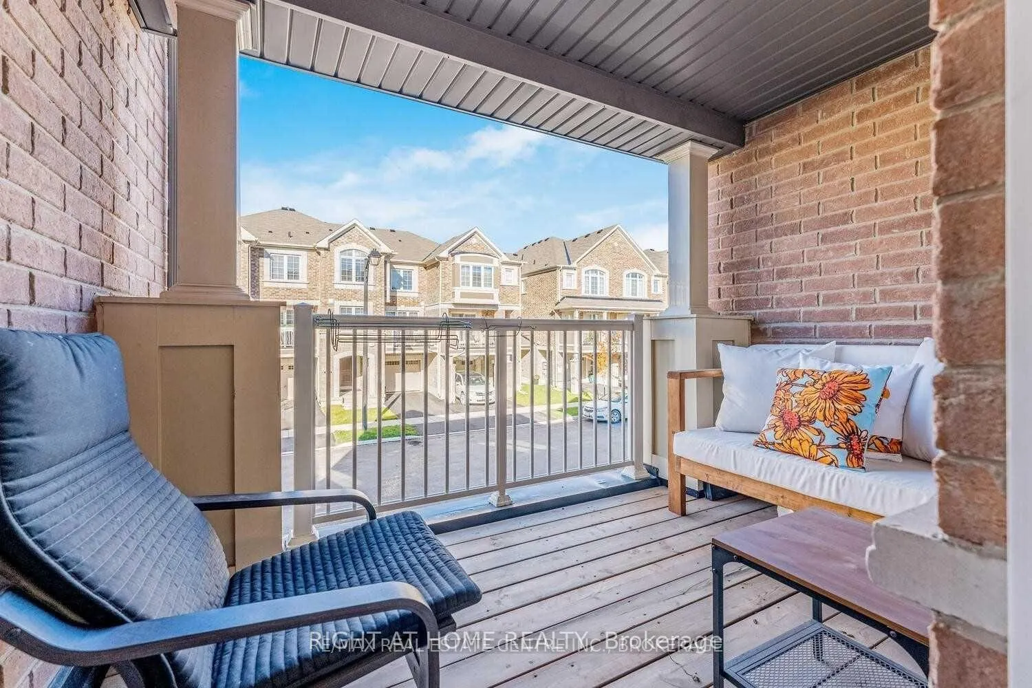 Photo 15 of 886 Cactus Point, Milton, Cobban — HOMEH