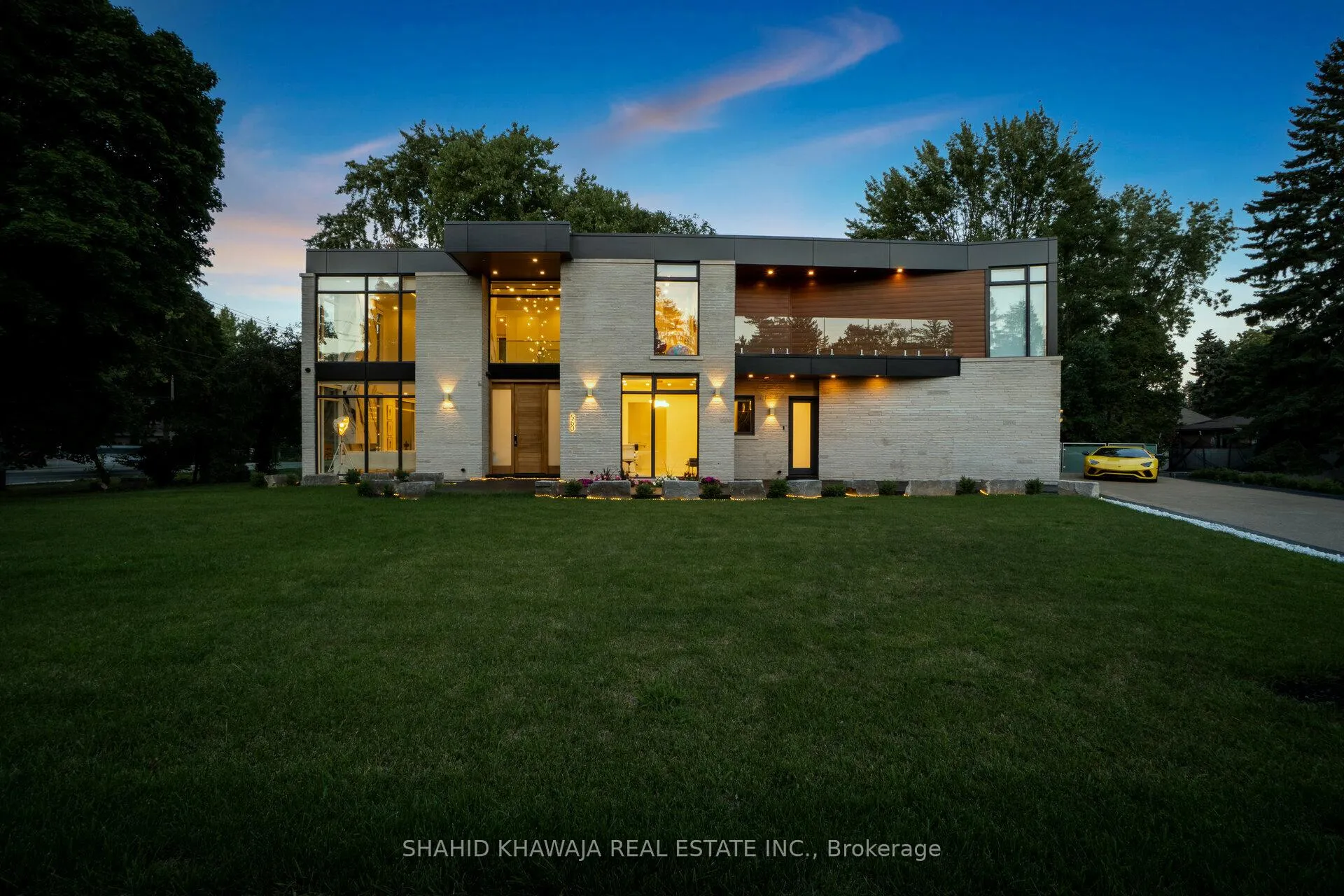 Front of 560 Shenandoah Drive