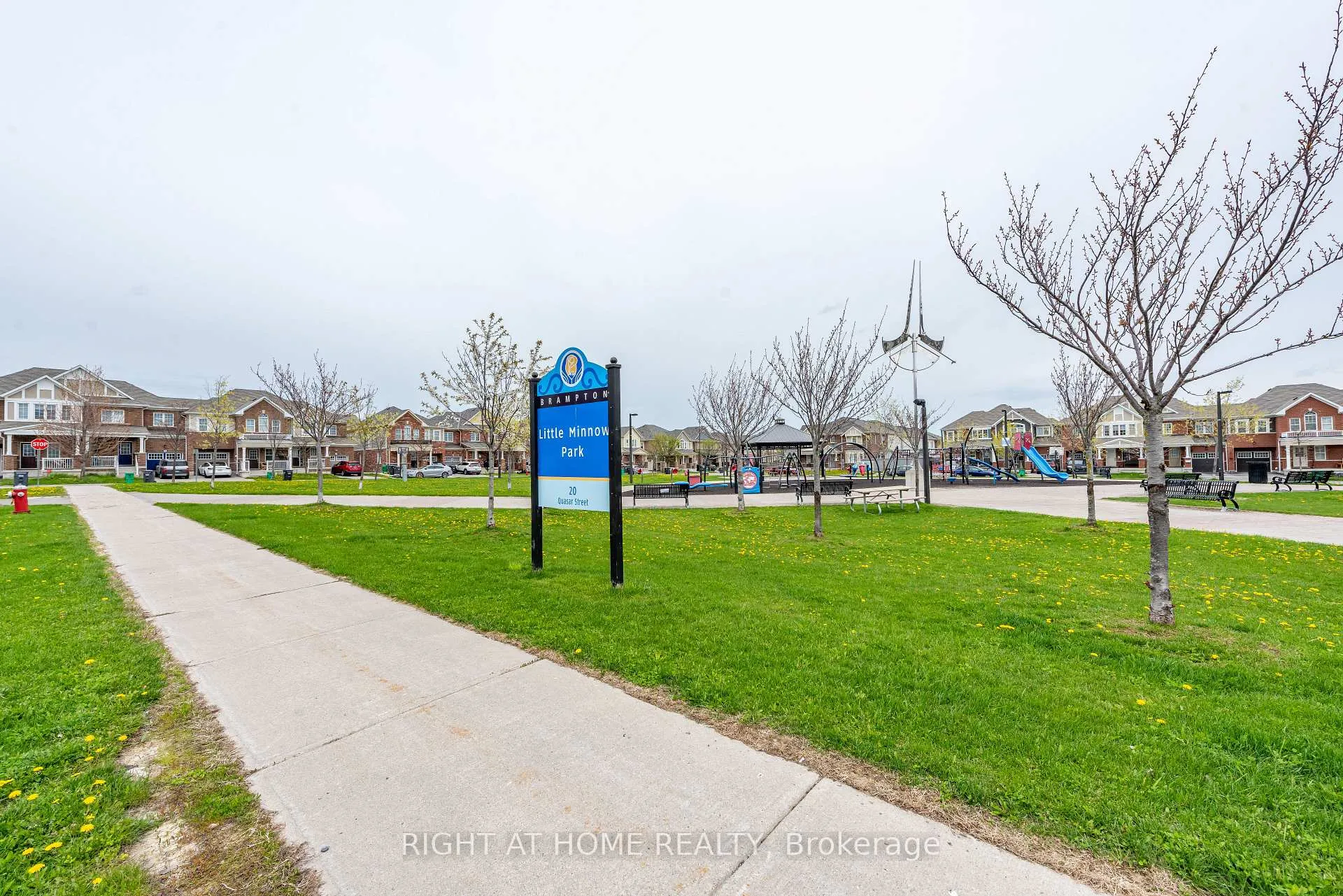 Photo 5 of 4 Hafia Street, Brampton, Northwest Brampton — HOMEH