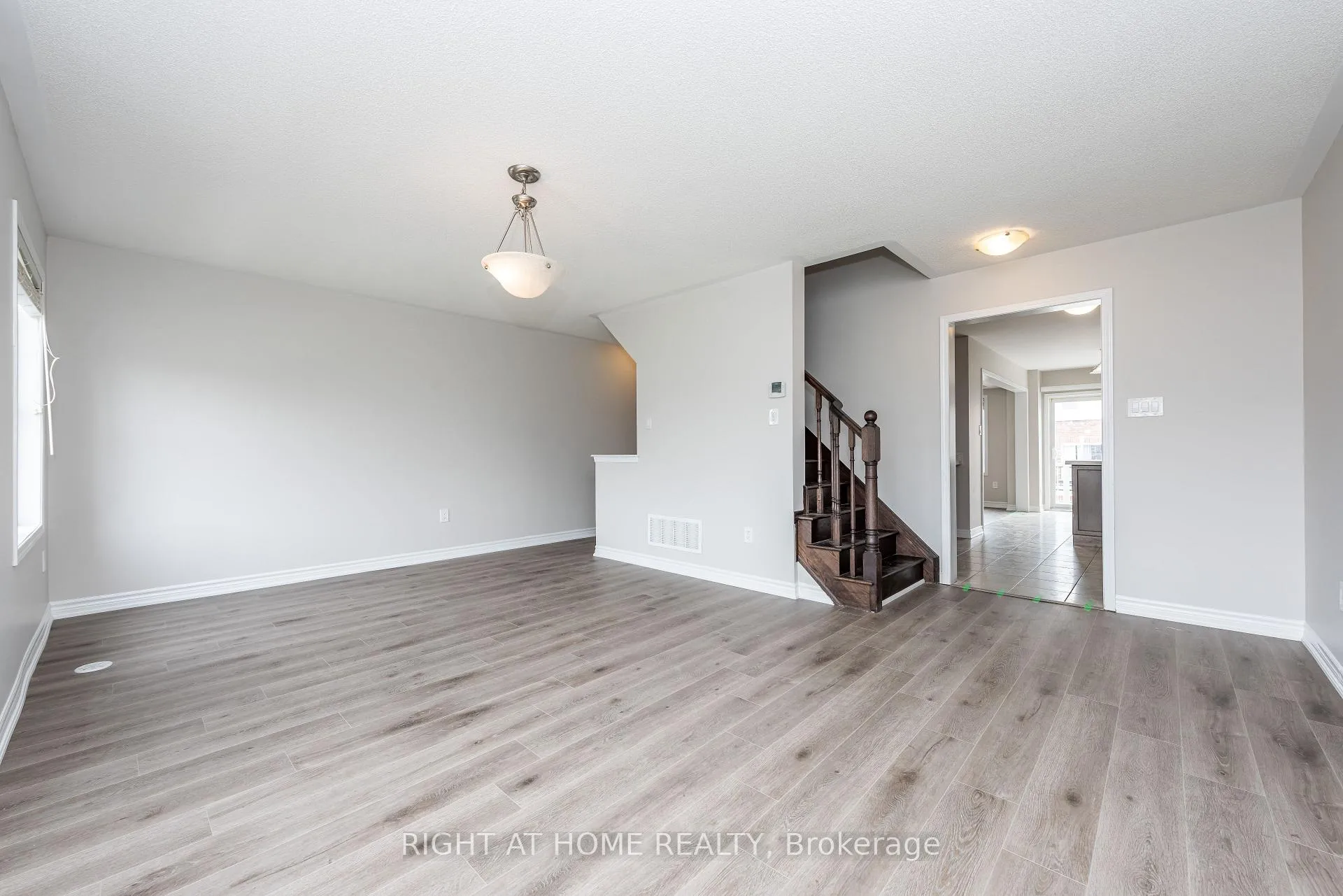 Photo 15 of 4 Hafia Street, Brampton, Northwest Brampton — HOMEH