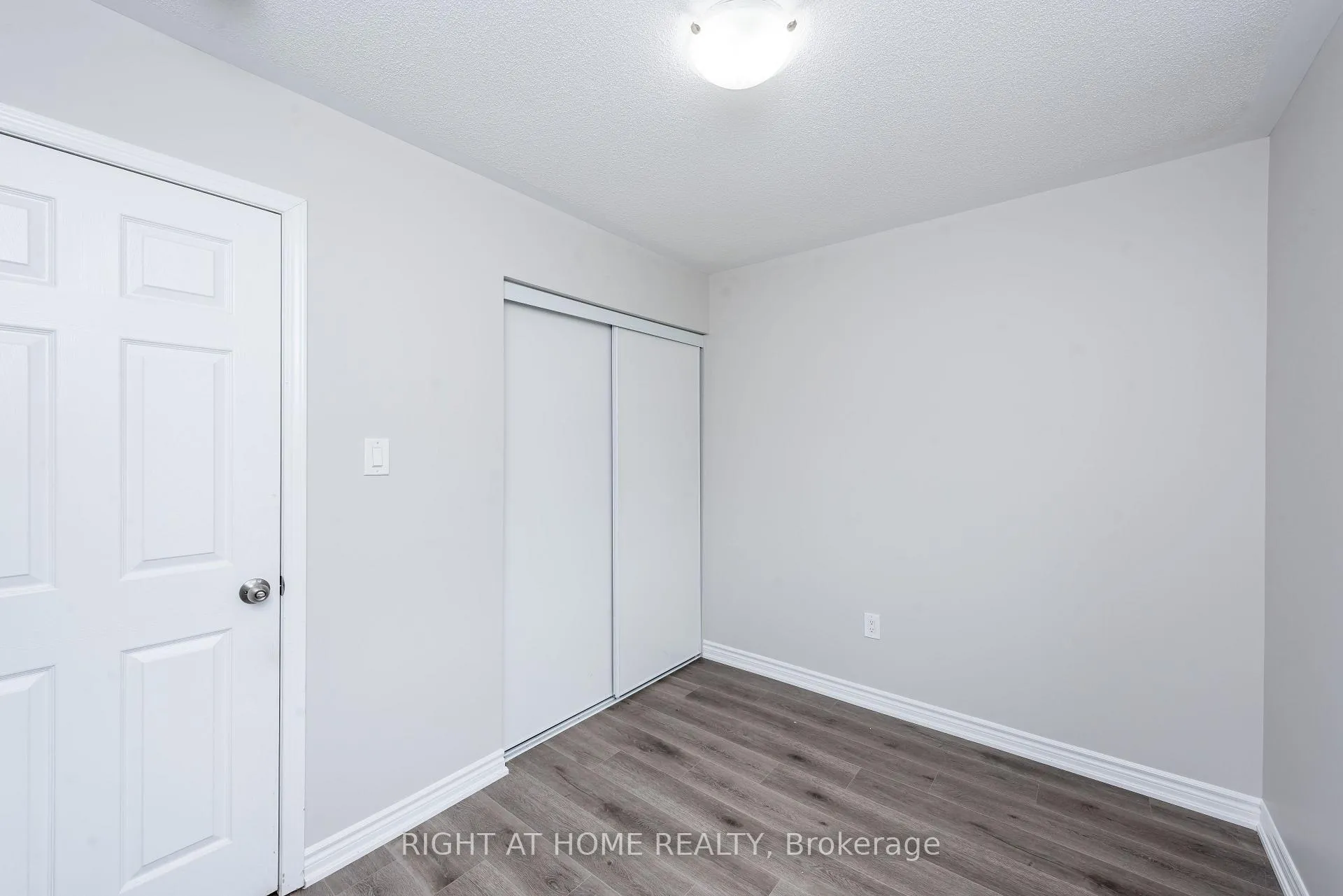 Photo 33 of 4 Hafia Street, Brampton, Northwest Brampton — HOMEH