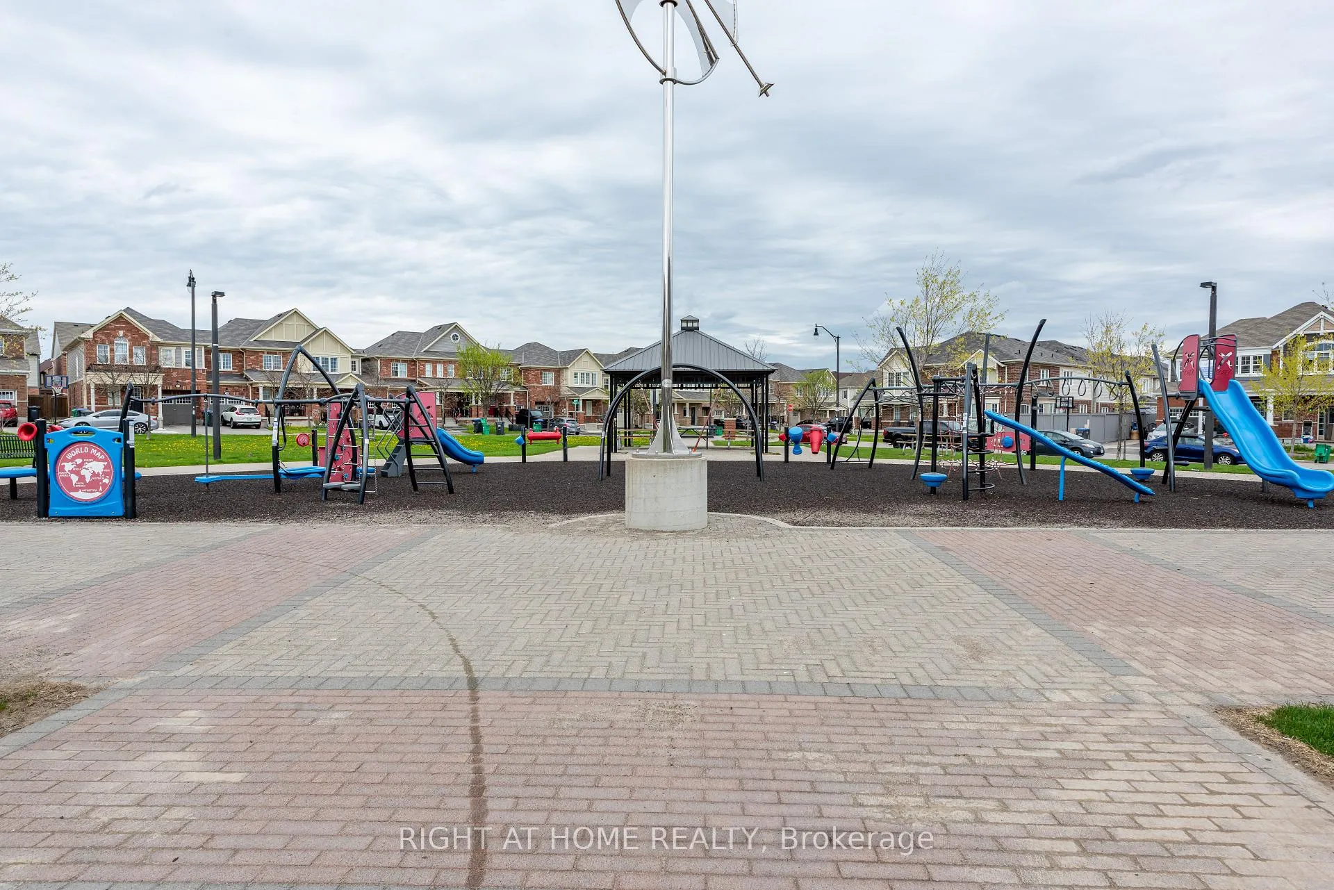 Photo 50 of 4 Hafia Street, Brampton, Northwest Brampton — HOMEH