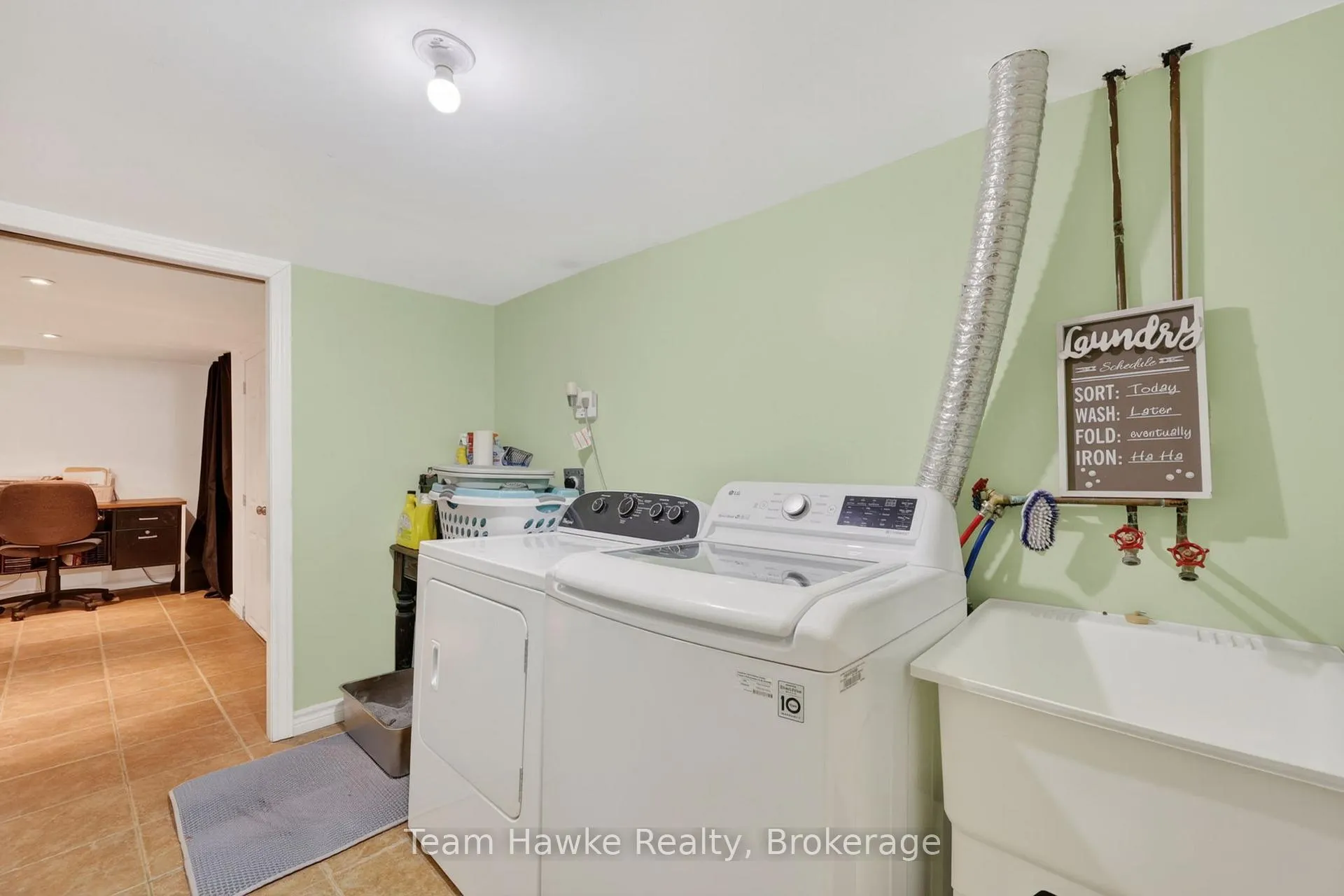 Photo 30 of 374 Dominion Avenue, Midland — HOMEH