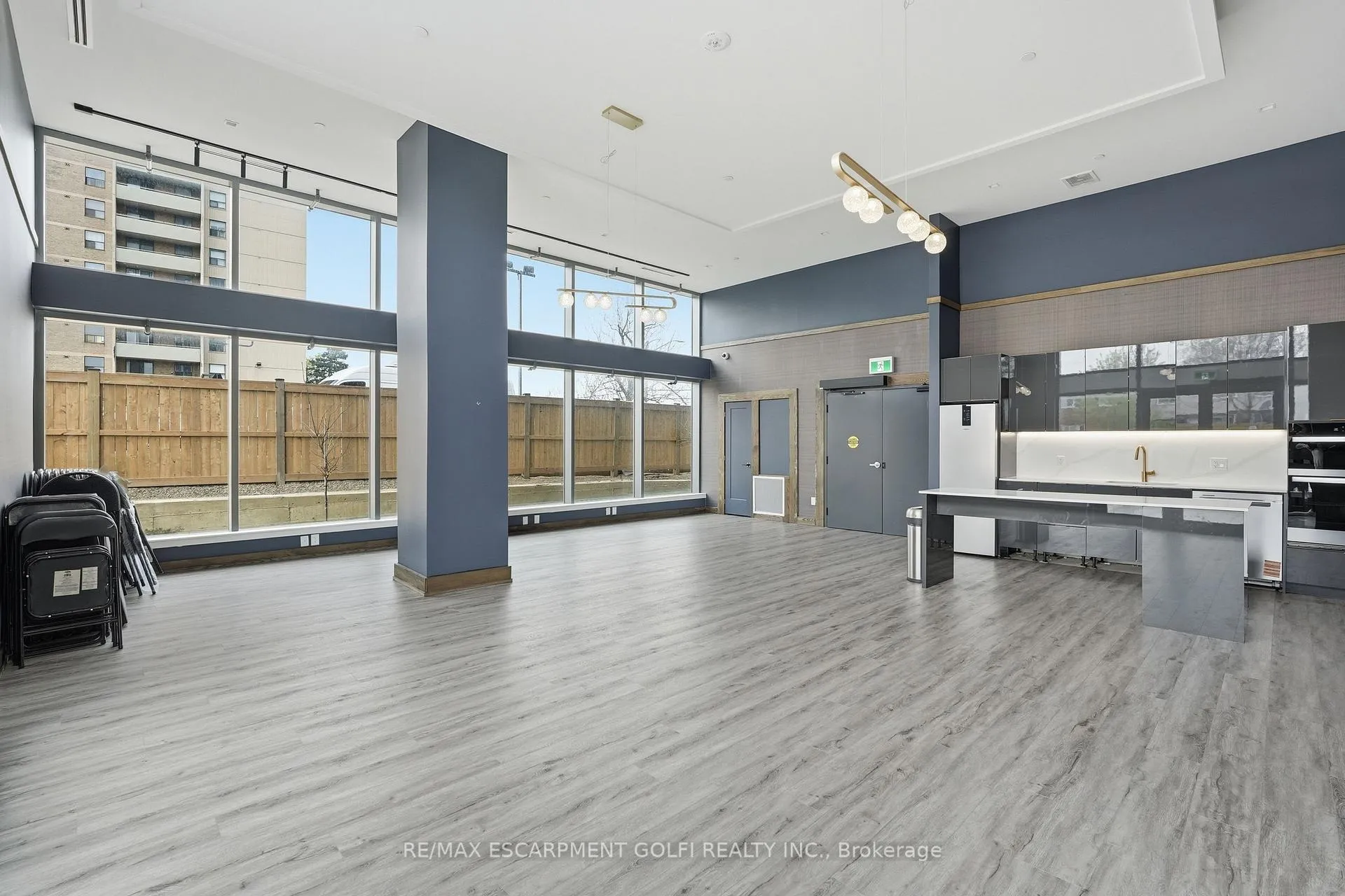 Photo 26 of Unit 513, 2782 Barton Street E, Hamilton, Riverdale — HOMEH