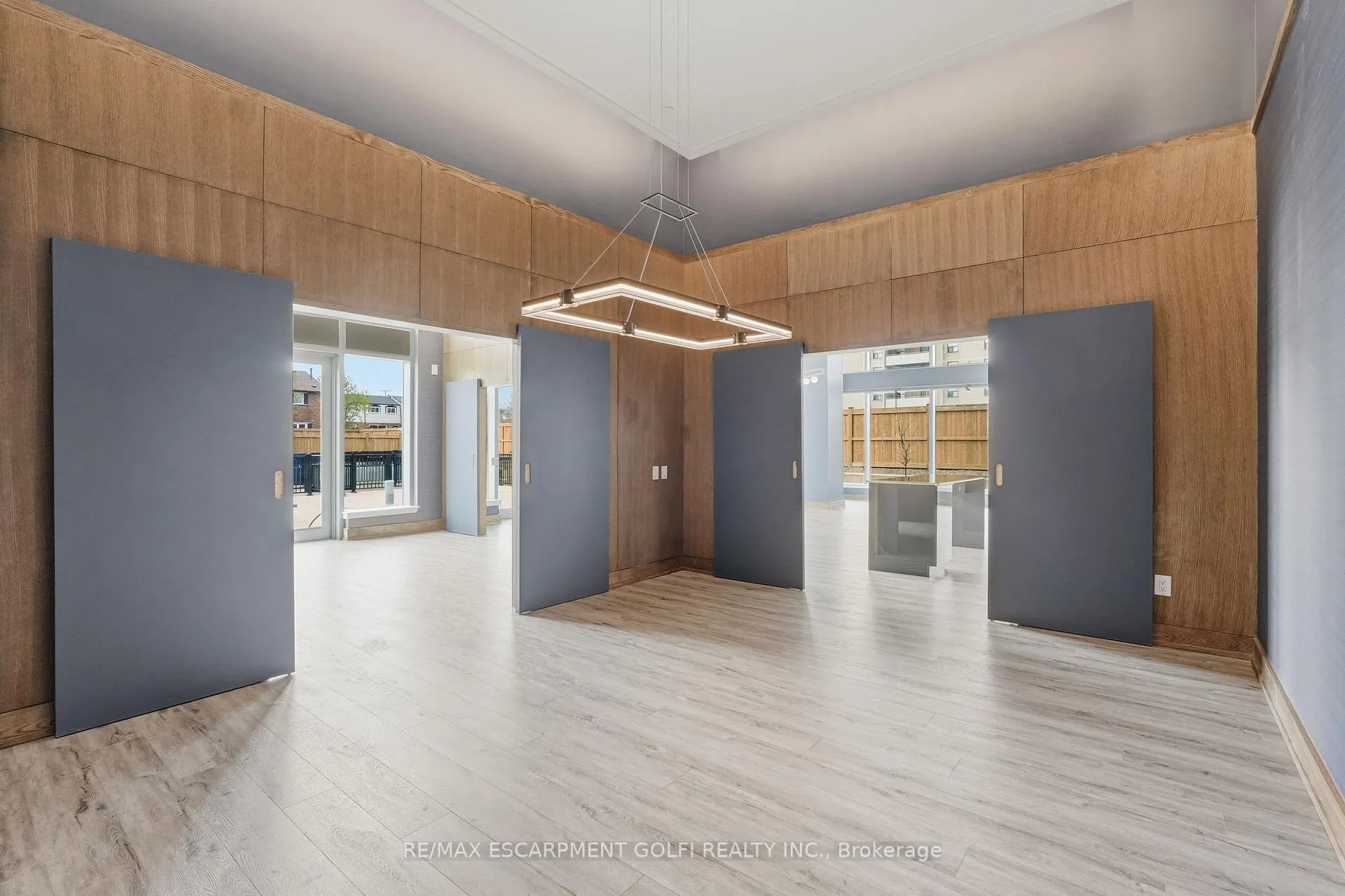 Photo 27 of Unit 513, 2782 Barton Street E, Hamilton, Riverdale — HOMEH