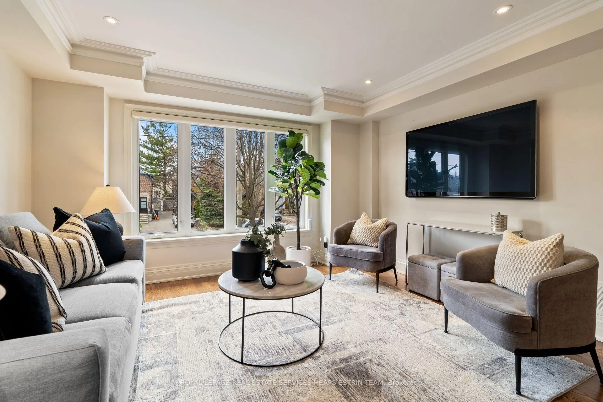 Photo 7 of 343 Laird Drive, Toronto, Leaside — HOMEH