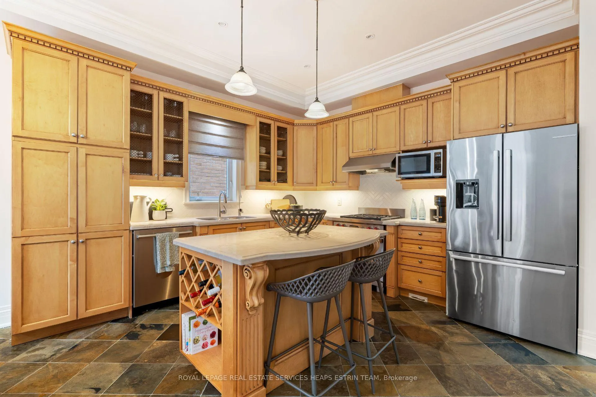 Photo 11 of 343 Laird Drive, Toronto, Leaside — HOMEH