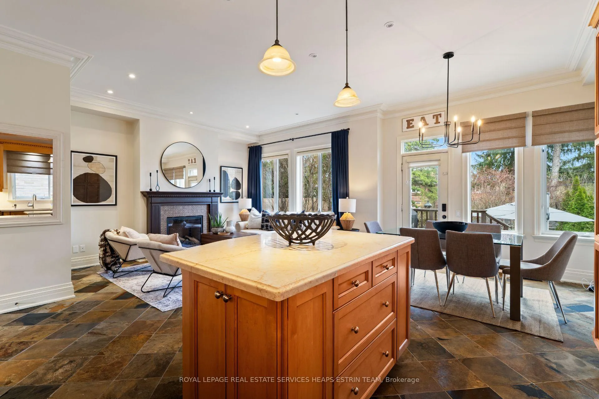 Photo 13 of 343 Laird Drive, Toronto, Leaside — HOMEH