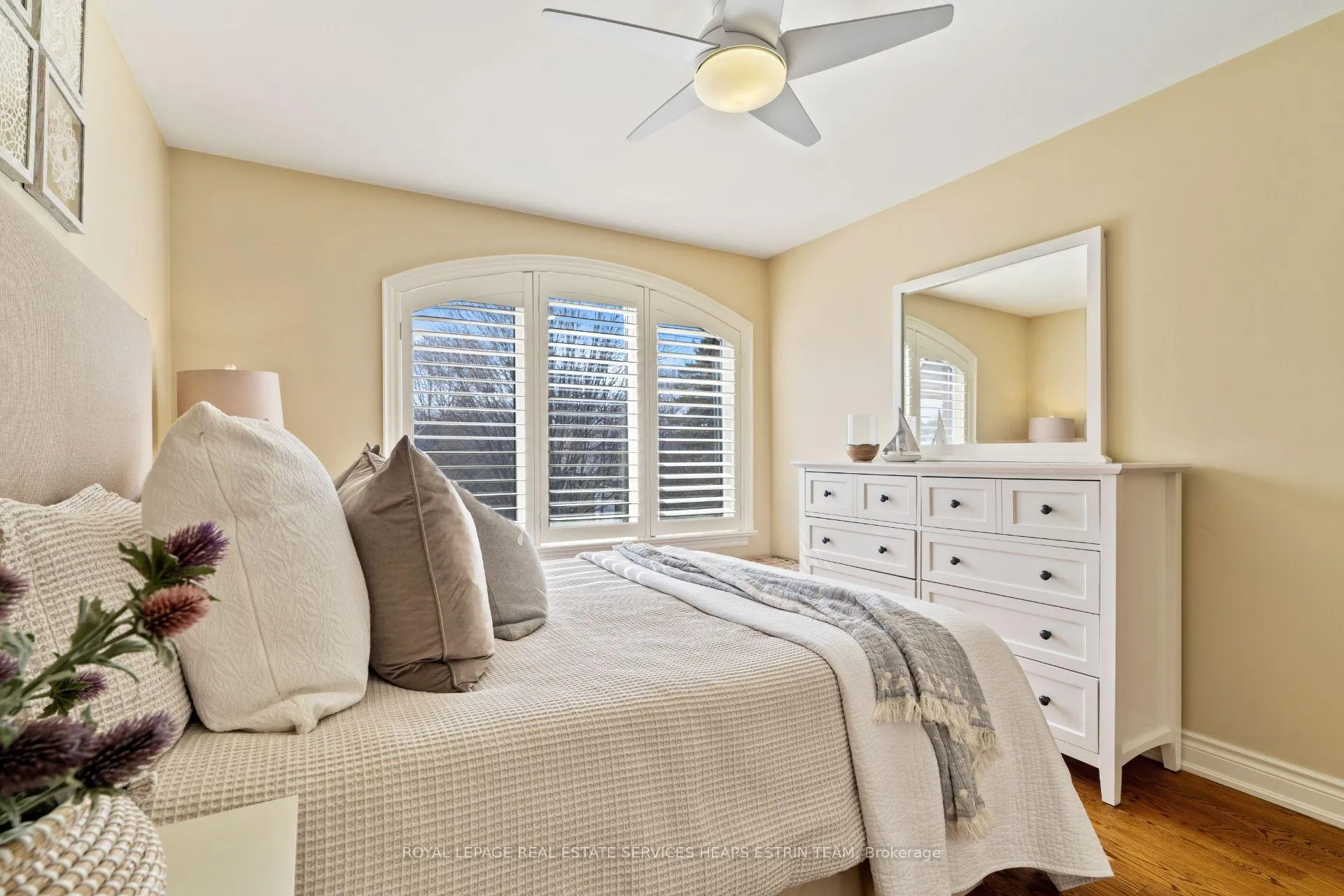Photo 33 of 343 Laird Drive, Toronto, Leaside — HOMEH
