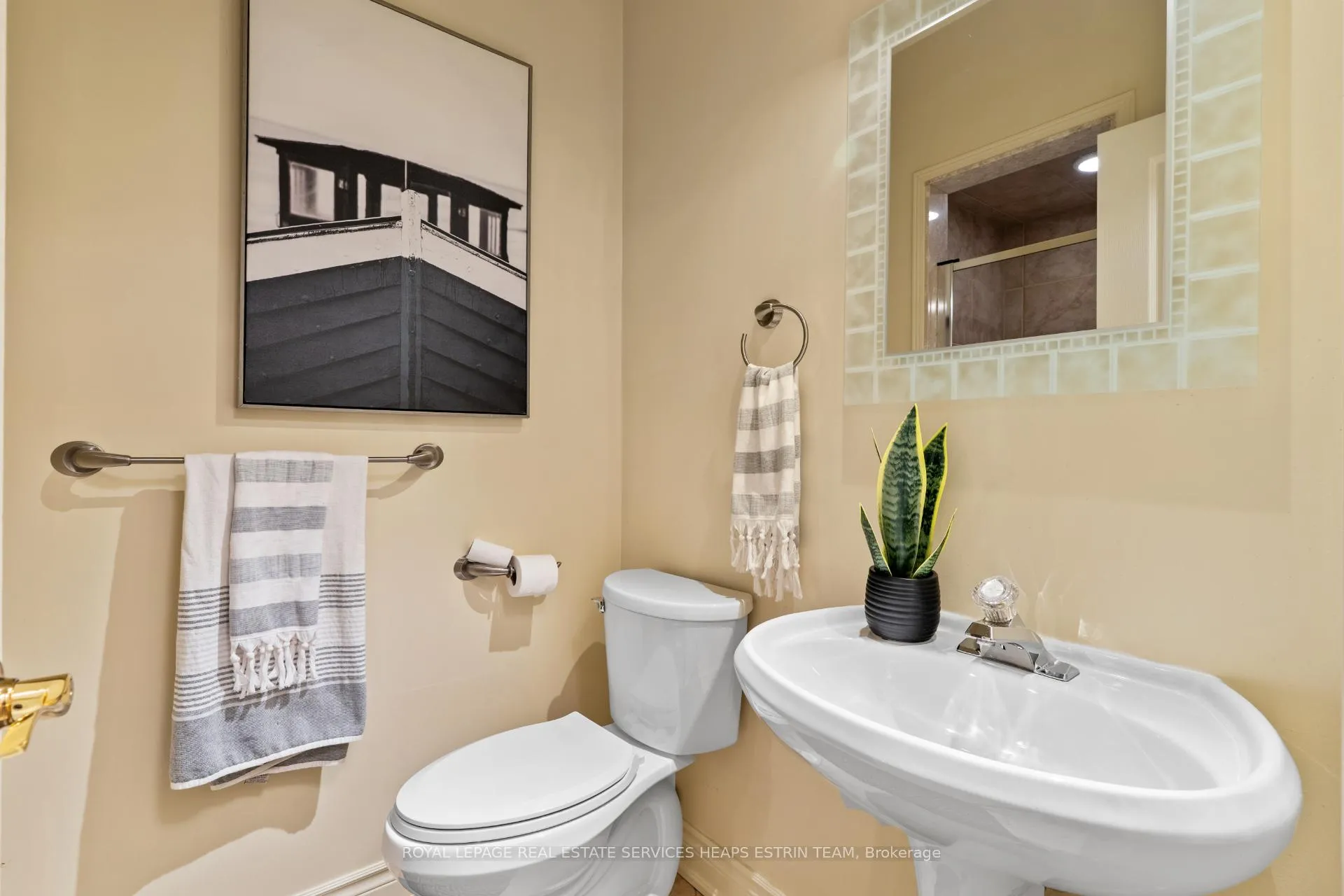 Photo 41 of 343 Laird Drive, Toronto, Leaside — HOMEH
