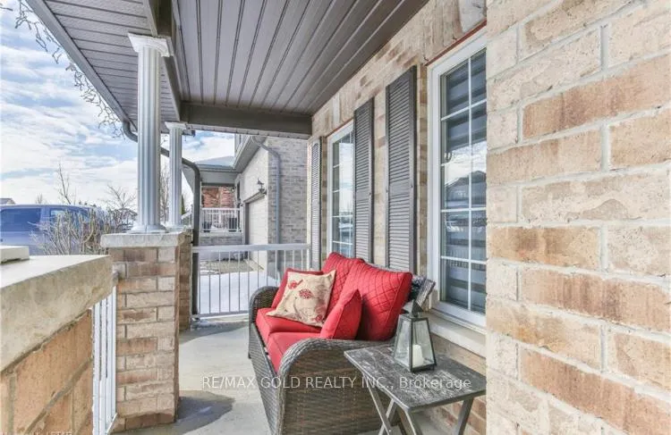 Photo 3 of 65 Woodhatch Crescent, Ingersoll, Ingersoll - North — HOMEH
