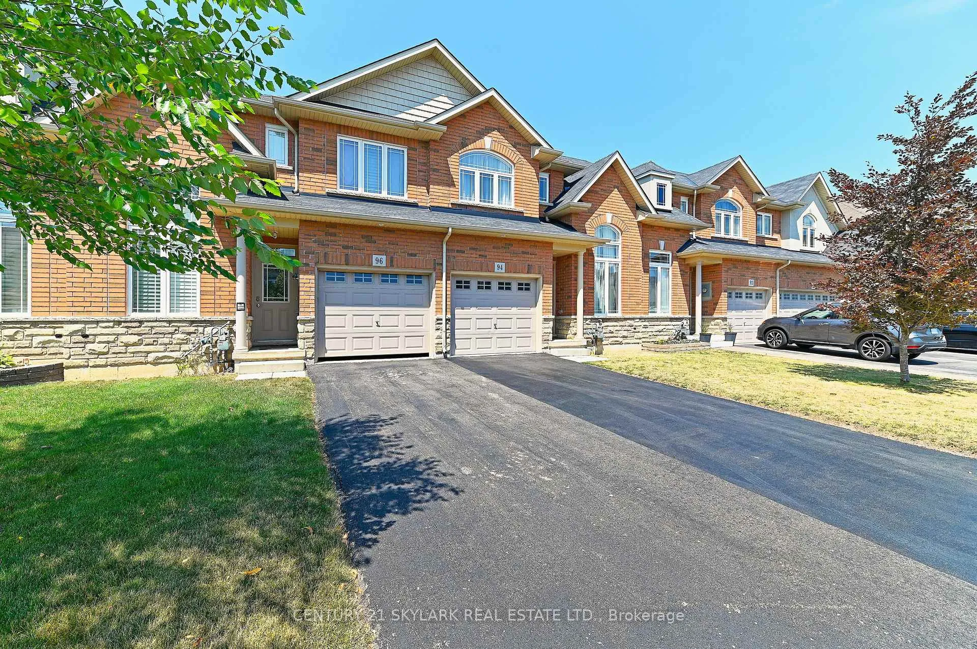 Photo 1 of 96 Charleswood Crescent, Hamilton, Rural Glanbrook — HOMEH