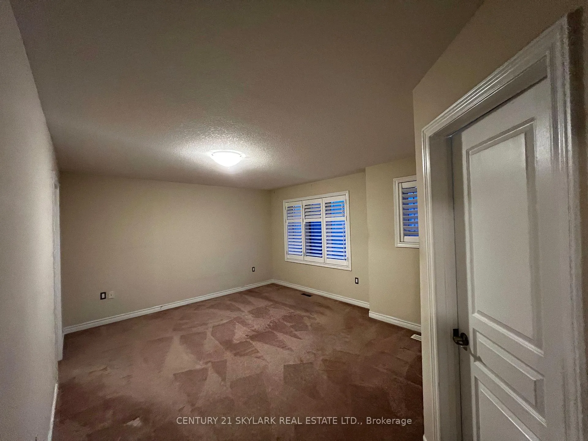 Photo 12 of 96 Charleswood Crescent, Hamilton, Rural Glanbrook — HOMEH