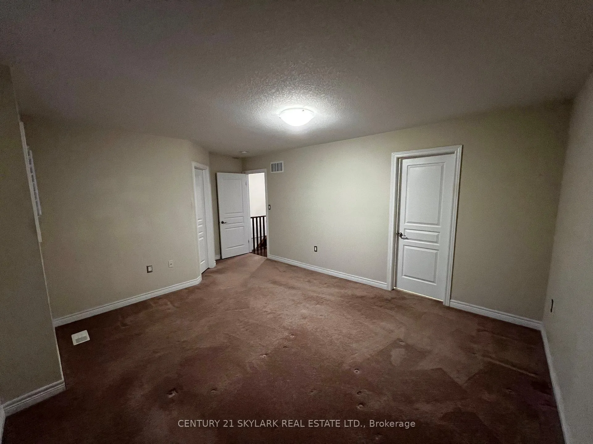 Photo 14 of 96 Charleswood Crescent, Hamilton, Rural Glanbrook — HOMEH