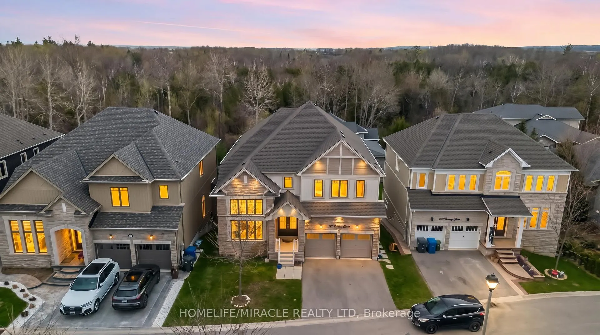 Photo 1 of Unit 11, 30 Emeny Lane, Guelph, Kortright East — HOMEH