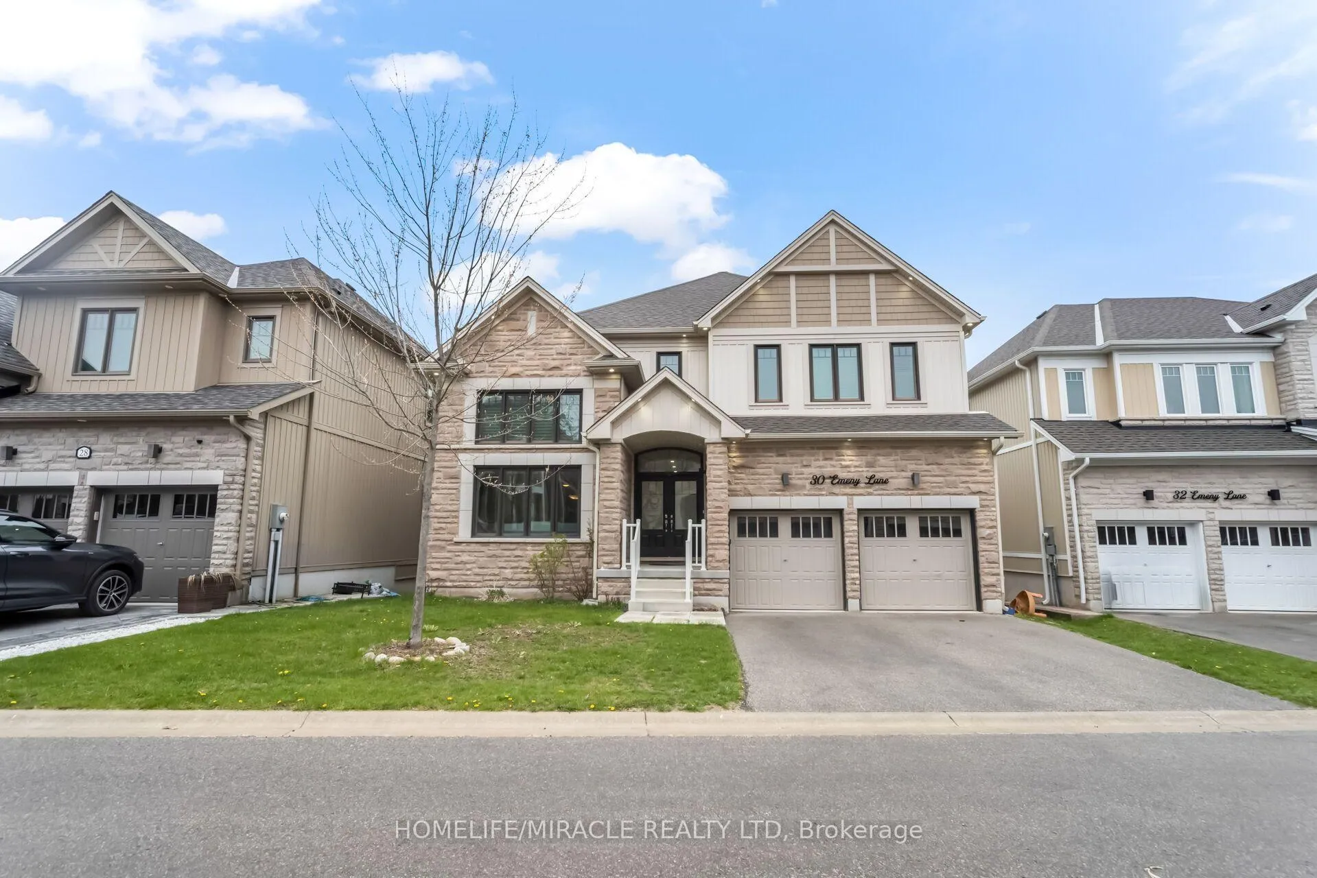 Photo 3 of Unit 11, 30 Emeny Lane, Guelph, Kortright East — HOMEH