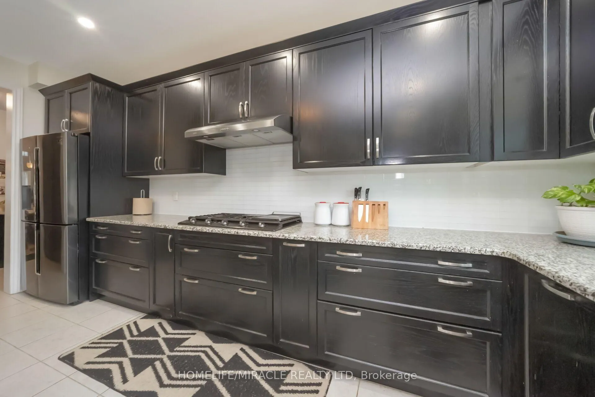 Photo 11 of Unit 11, 30 Emeny Lane, Guelph, Kortright East — HOMEH