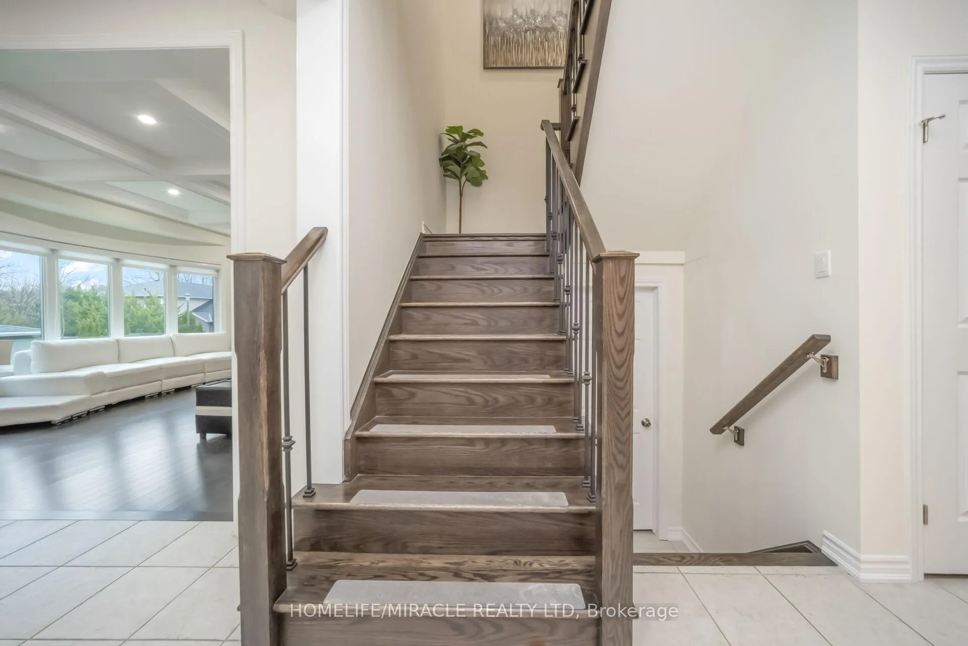Photo 19 of Unit 11, 30 Emeny Lane, Guelph, Kortright East — HOMEH