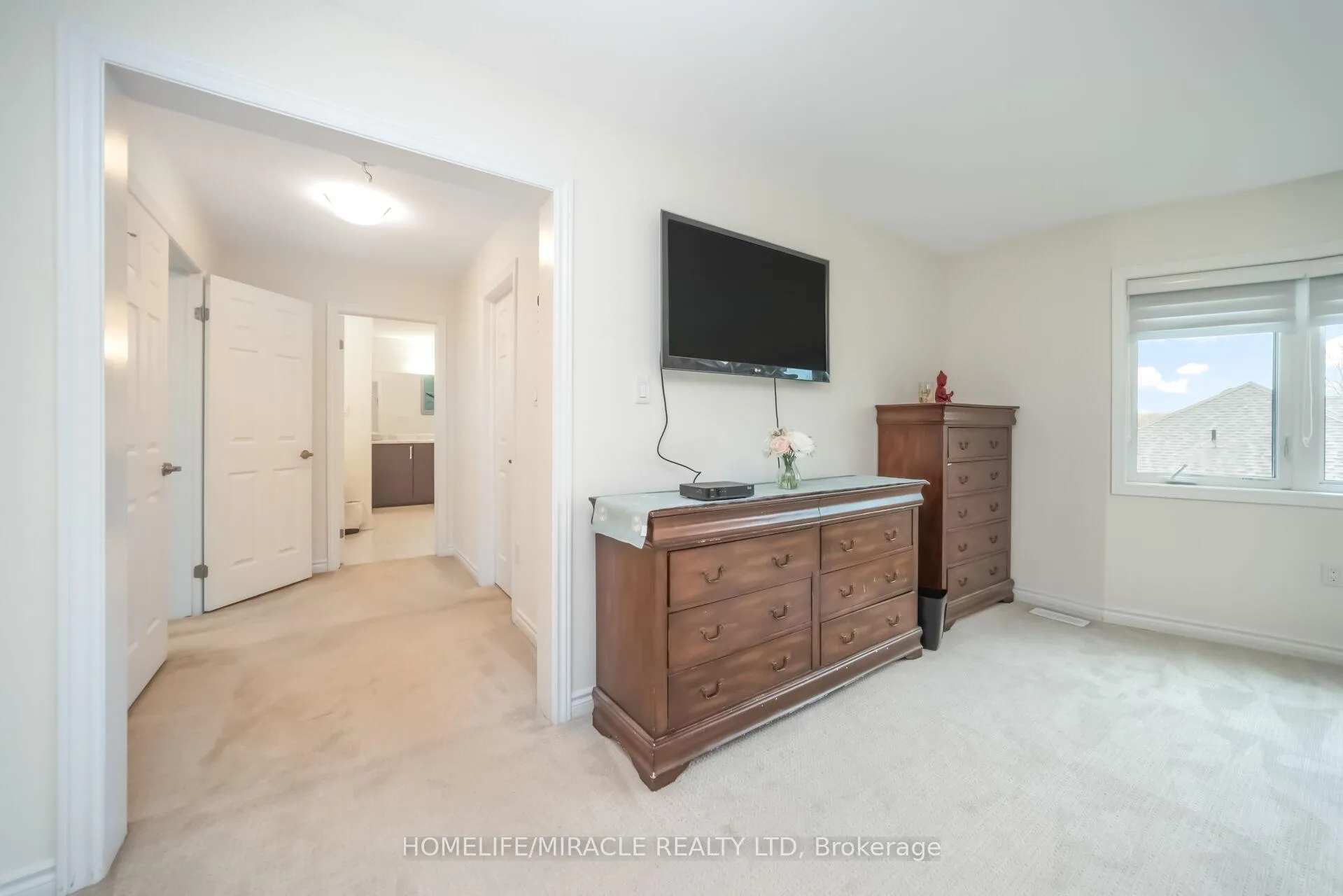 Photo 23 of Unit 11, 30 Emeny Lane, Guelph, Kortright East — HOMEH