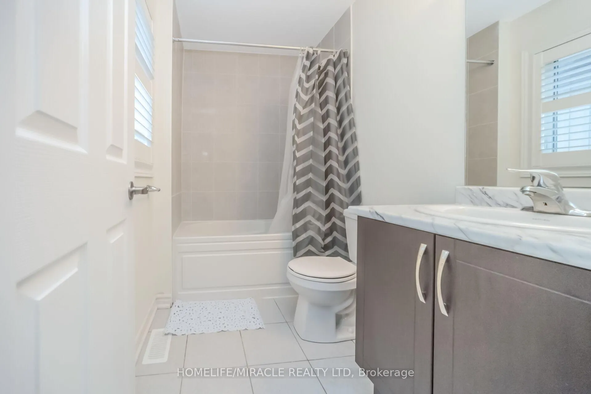 Photo 30 of Unit 11, 30 Emeny Lane, Guelph, Kortright East — HOMEH
