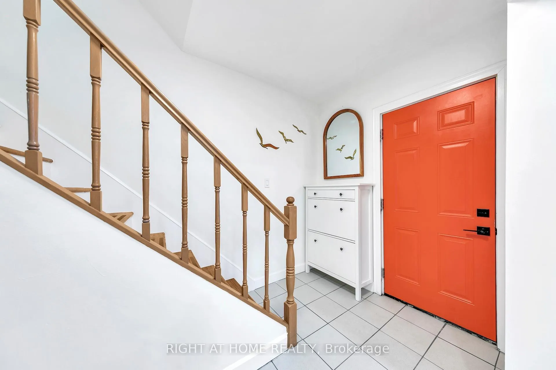 Photo 3 of 501 Ferguson Avenue N, Hamilton, North End — HOMEH