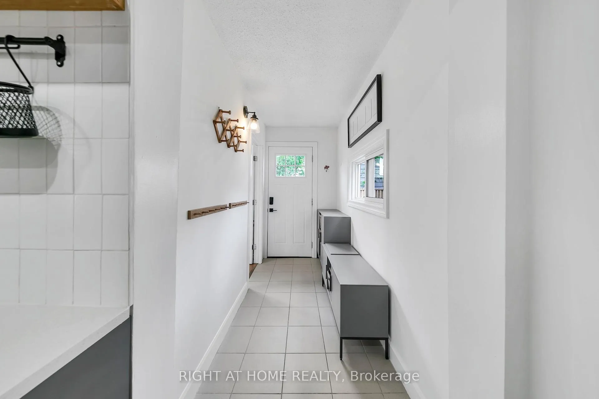 Photo 17 of 501 Ferguson Avenue N, Hamilton, North End — HOMEH