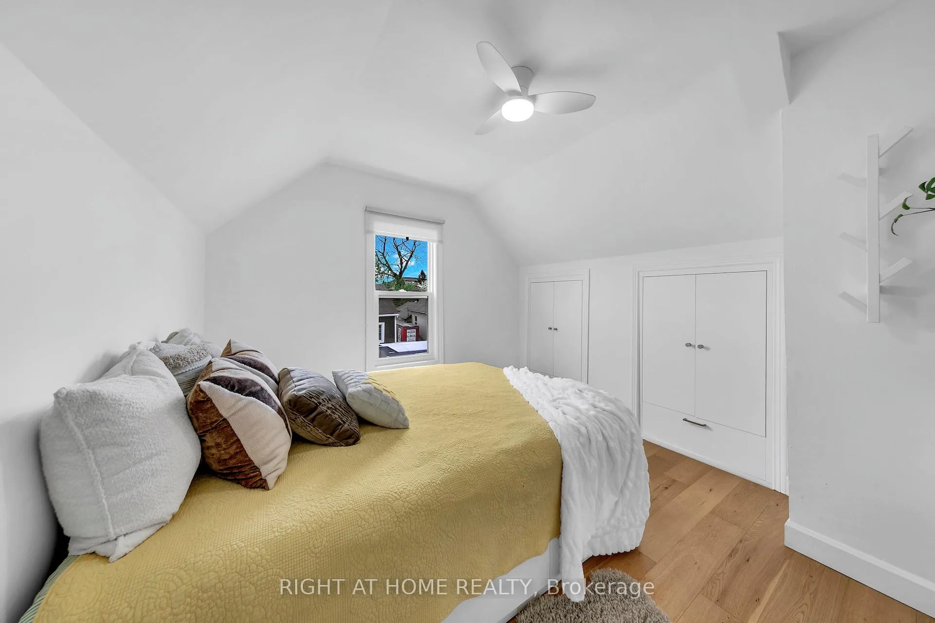 Photo 22 of 501 Ferguson Avenue N, Hamilton, North End — HOMEH