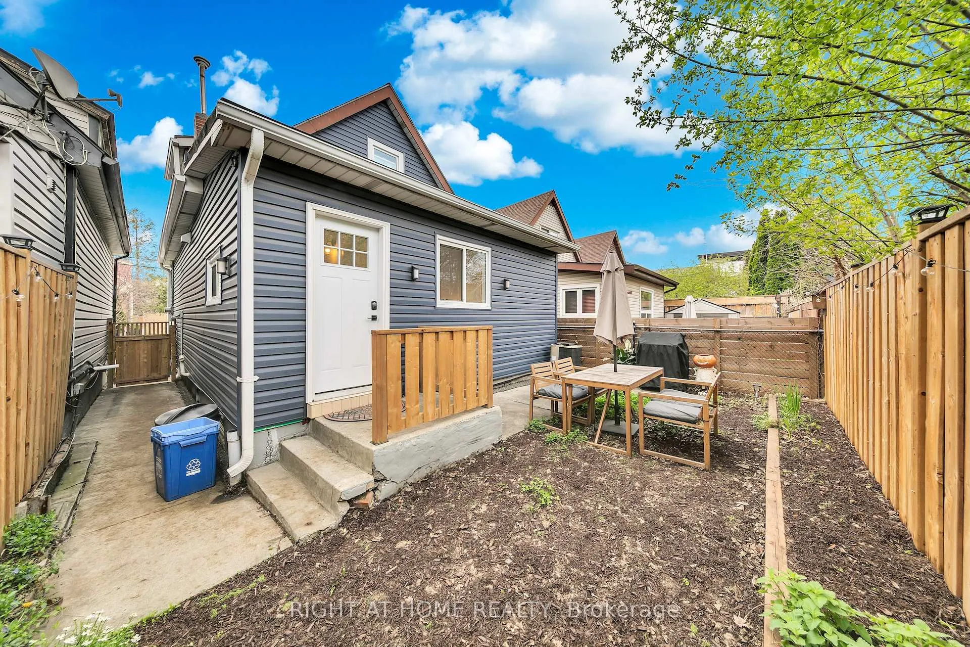 Photo 28 of 501 Ferguson Avenue N, Hamilton, North End — HOMEH