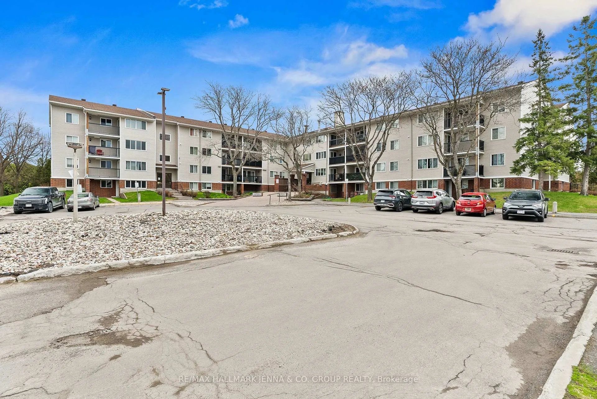 Photo 1 of Unit 114, 6532 Bilberry Drive, Ottawa, Orleans Wood — HOMEH