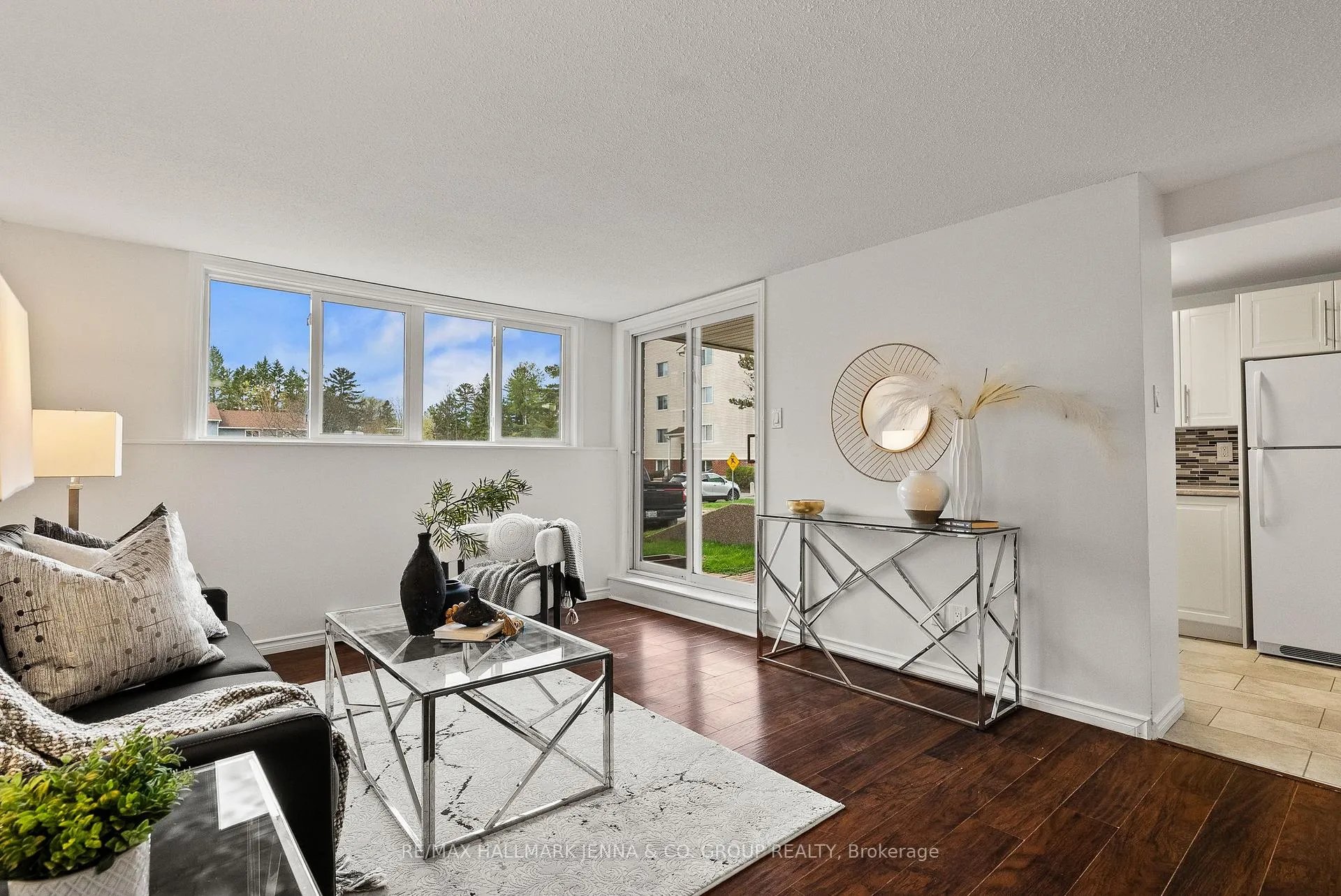 Photo 8 of Unit 114, 6532 Bilberry Drive, Ottawa, Orleans Wood — HOMEH