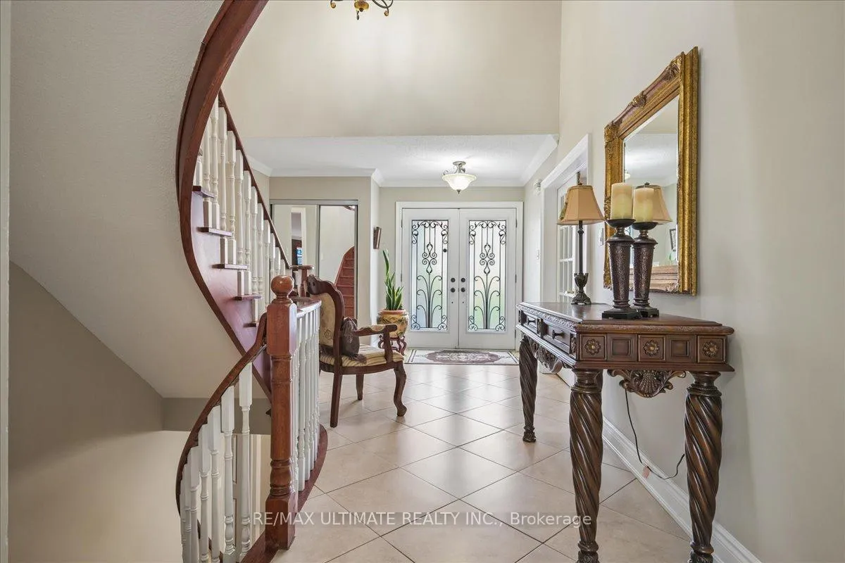 Photo 7 of 4 Bates Court, Brampton, Northwood Park — HOMEH