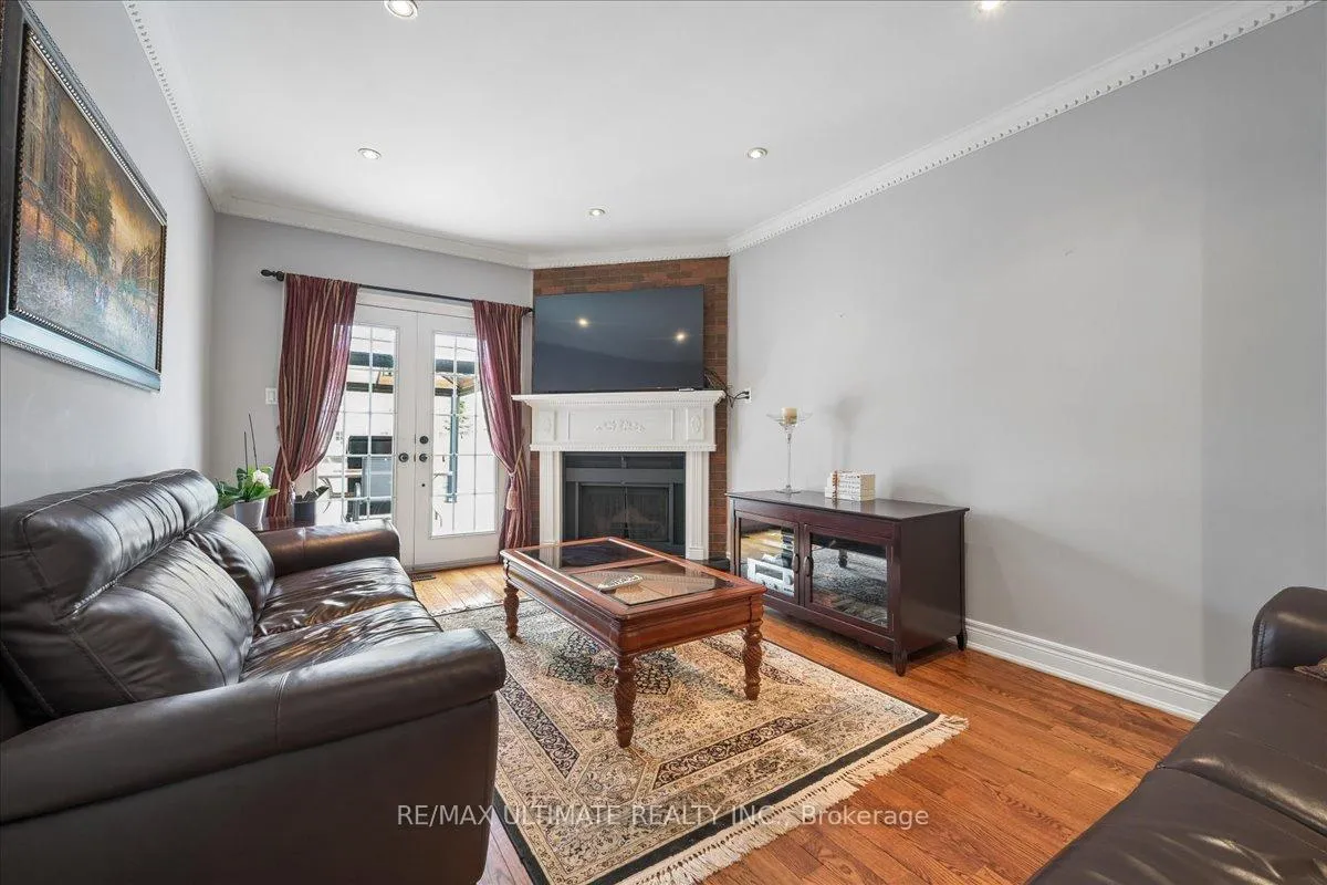Photo 16 of 4 Bates Court, Brampton, Northwood Park — HOMEH